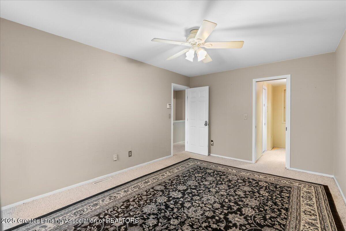 3659 E Meadows Court