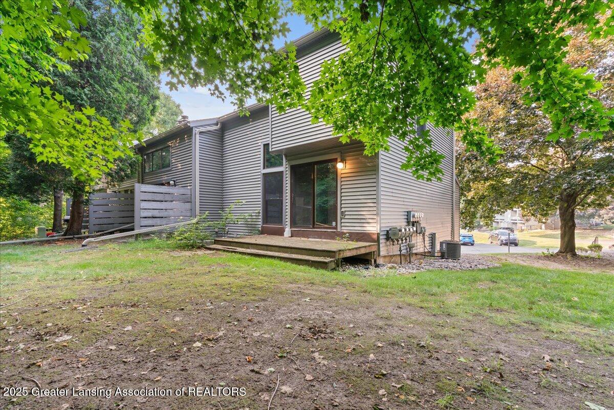 3659 E Meadows Court