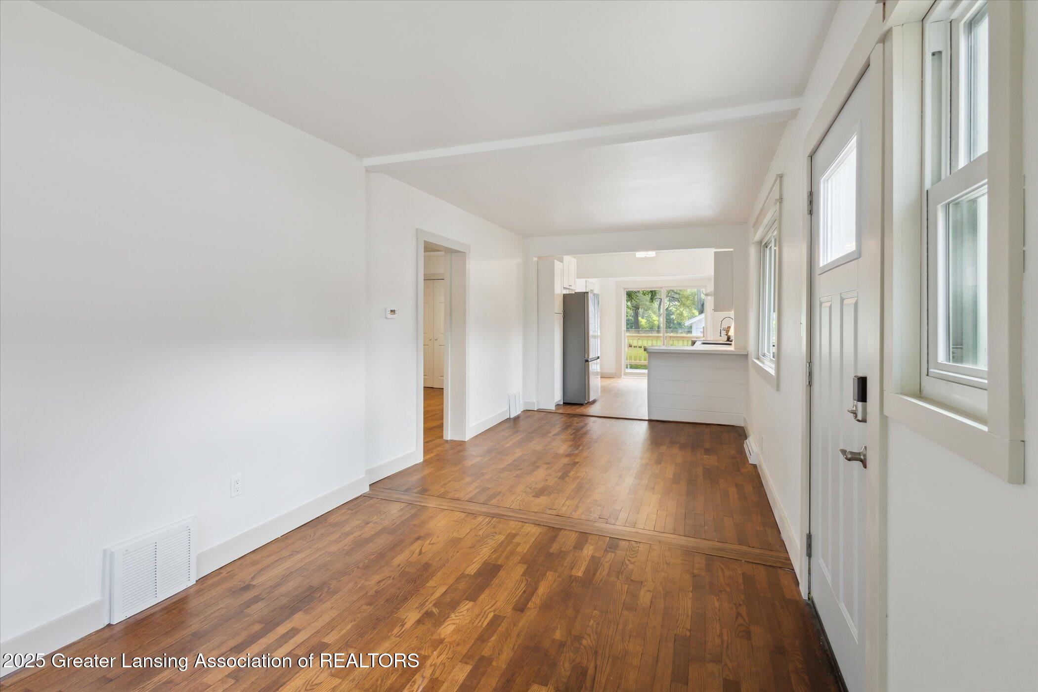 2237 Sunnyside Avenue