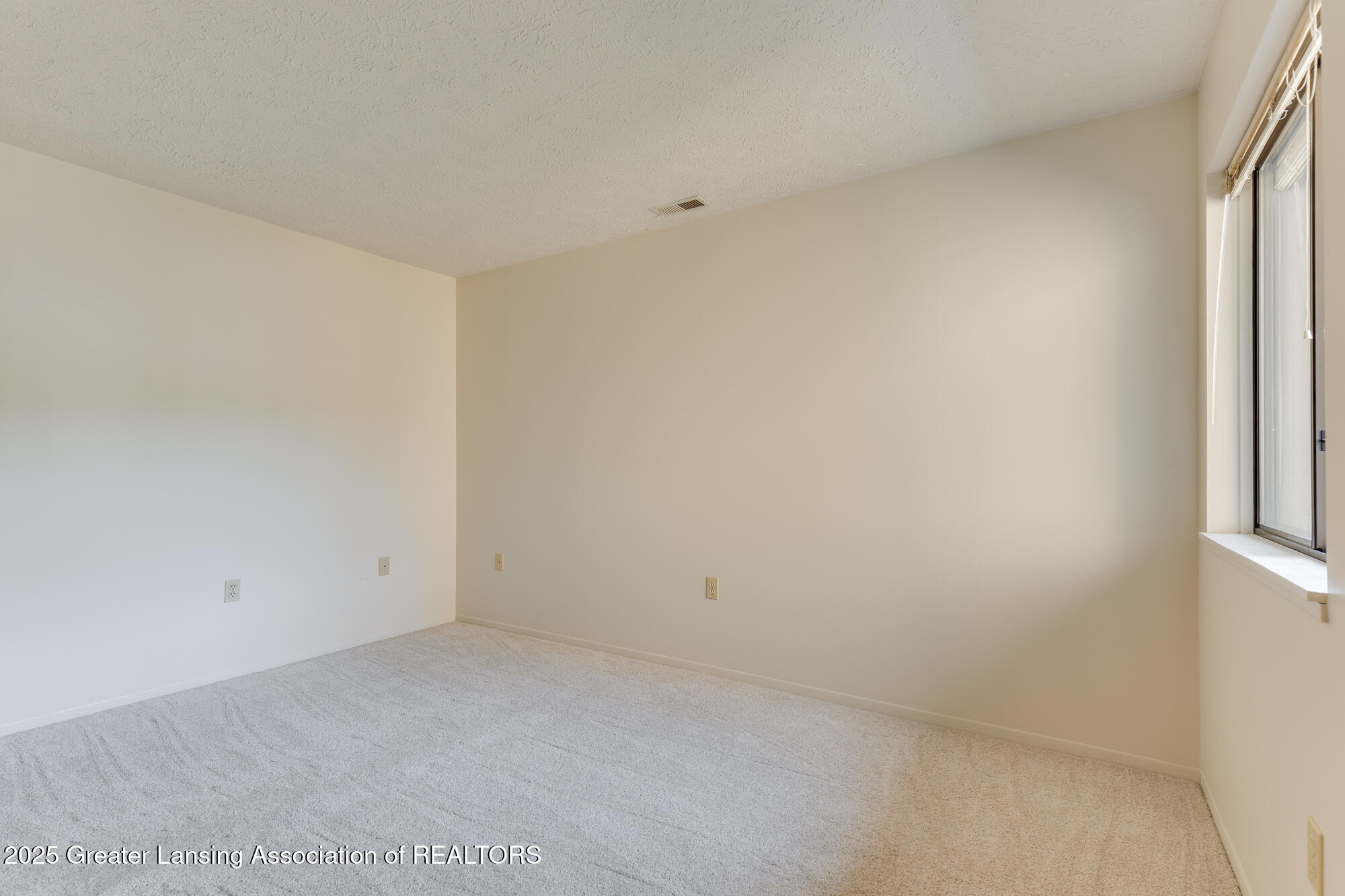 1450 E Pond Drive, 23
