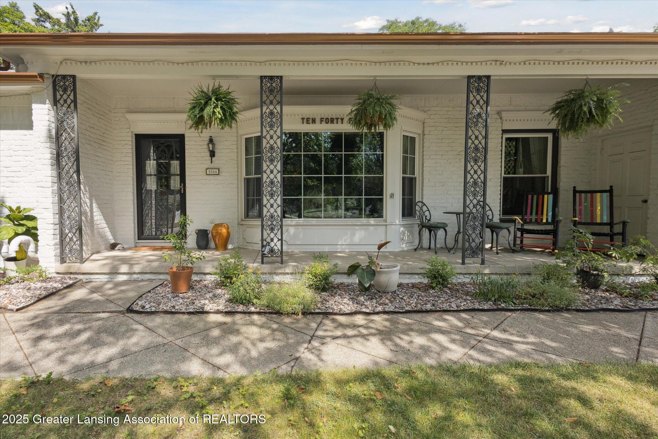 1044 Shelter Lane