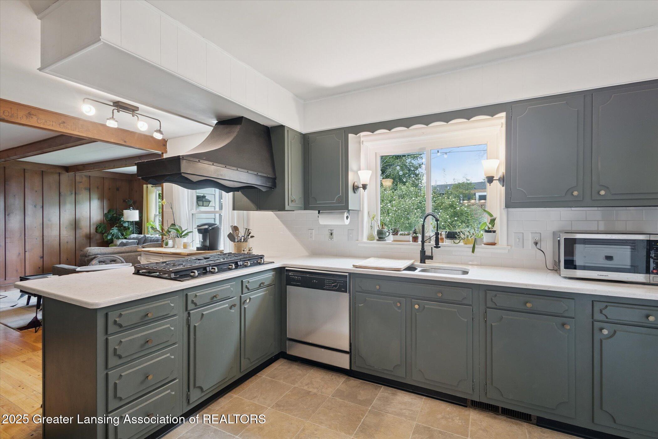 1044 Shelter Lane