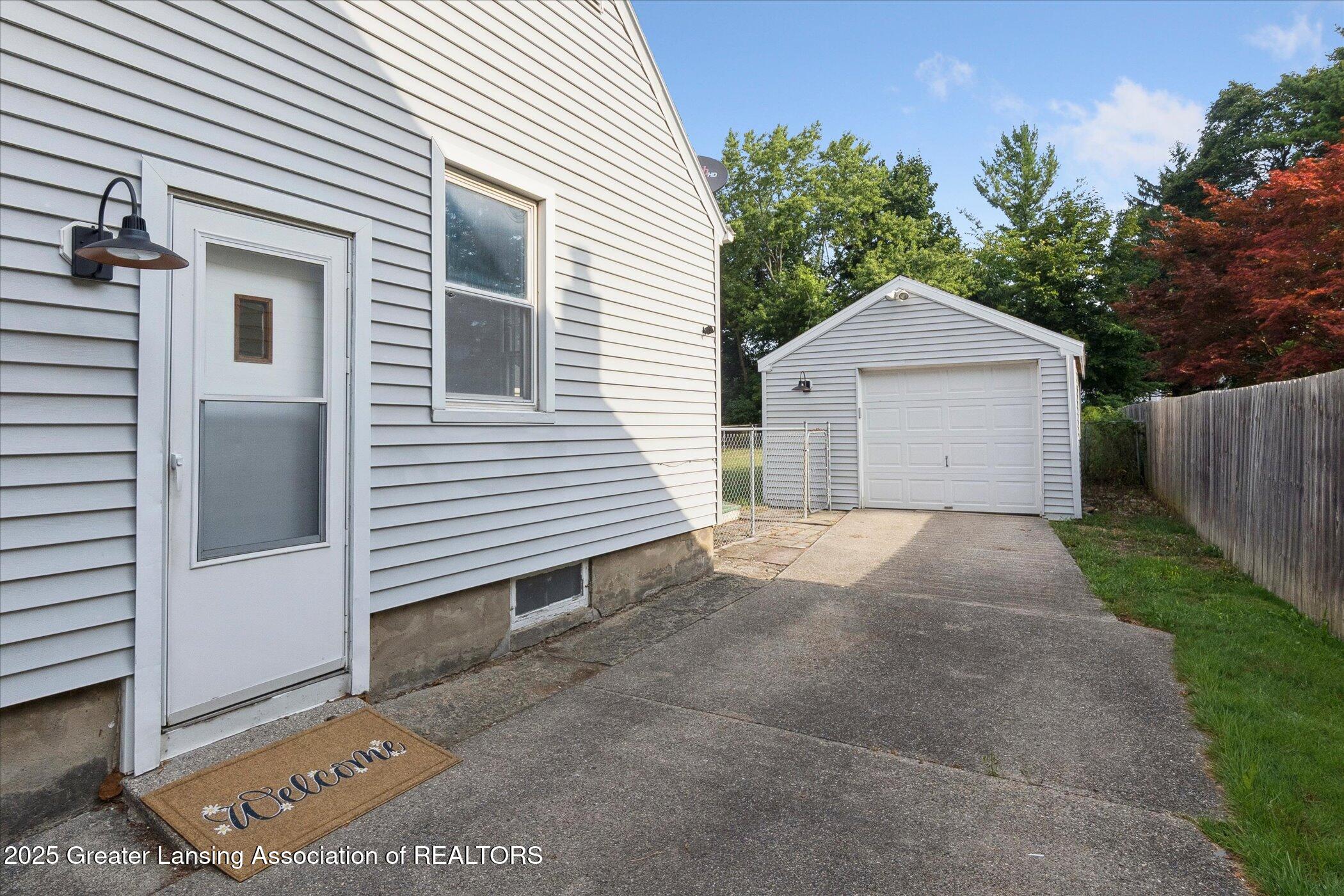 2631 LaSalle Boulevard
