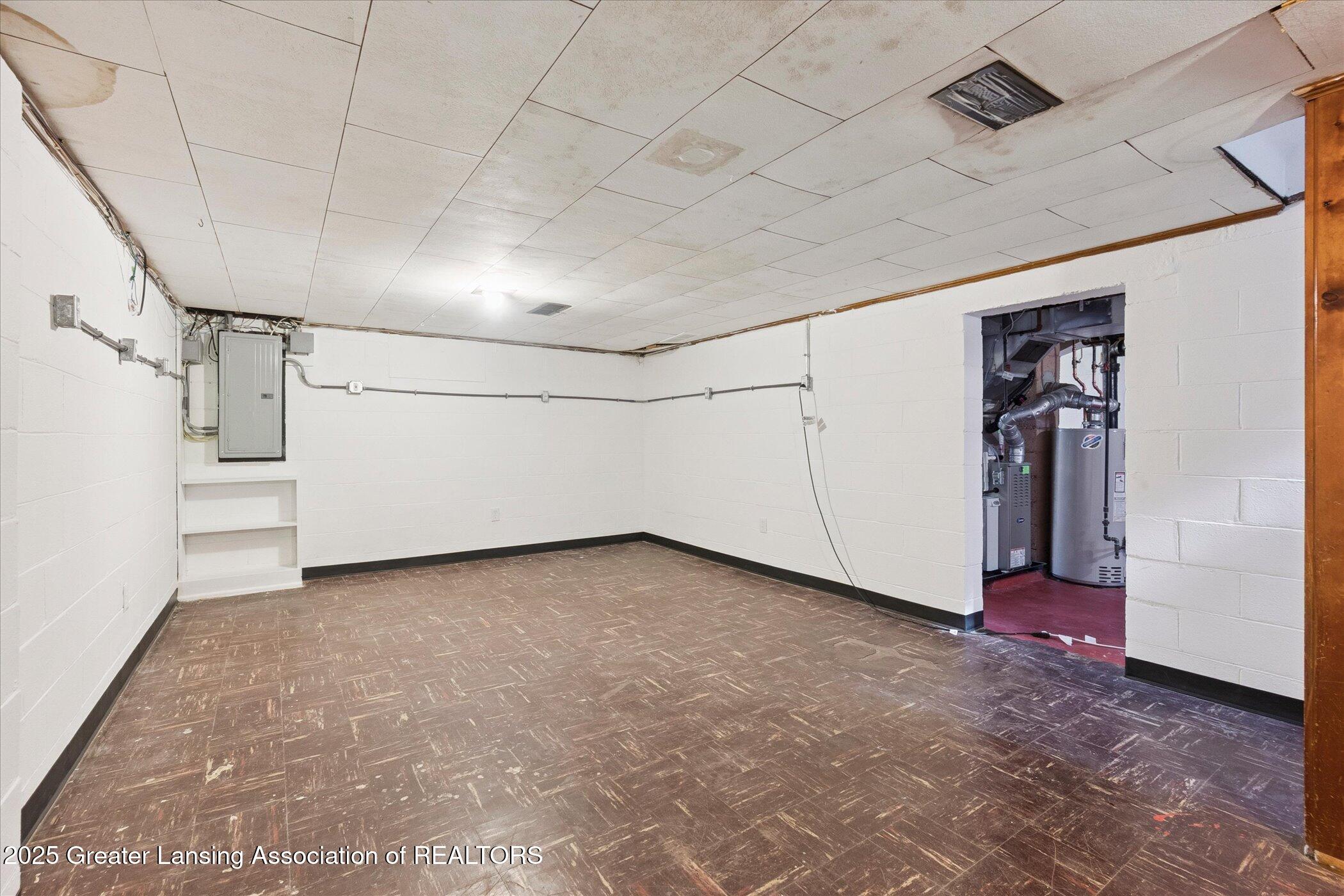 2631 LaSalle Boulevard