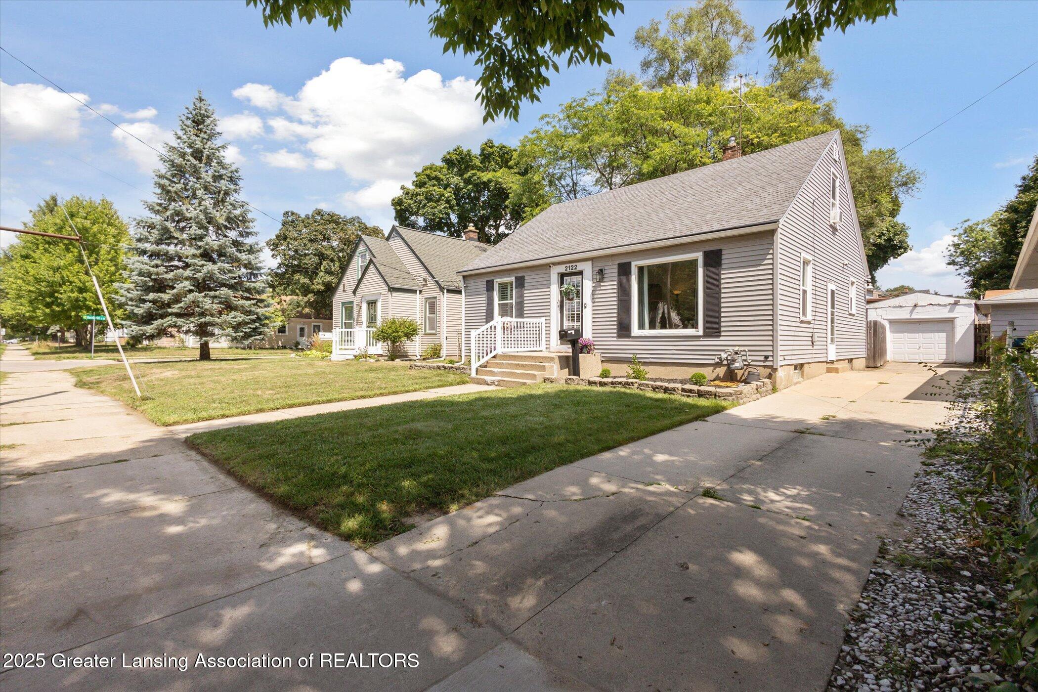 2122 SE Eastern Avenue