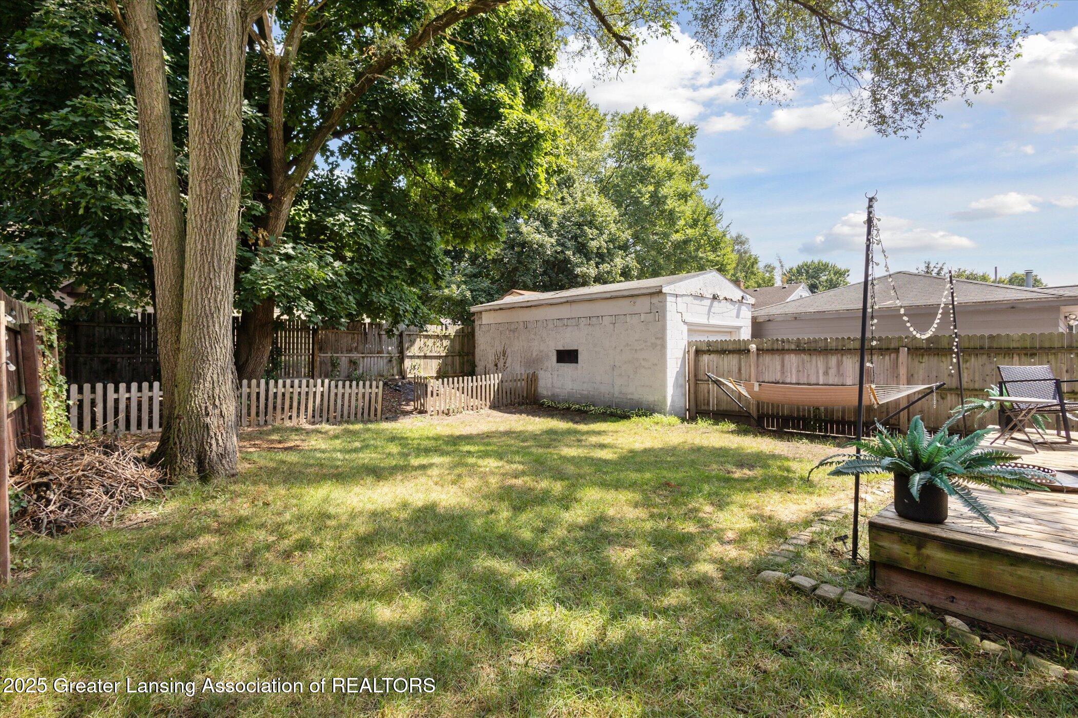 2122 SE Eastern Avenue