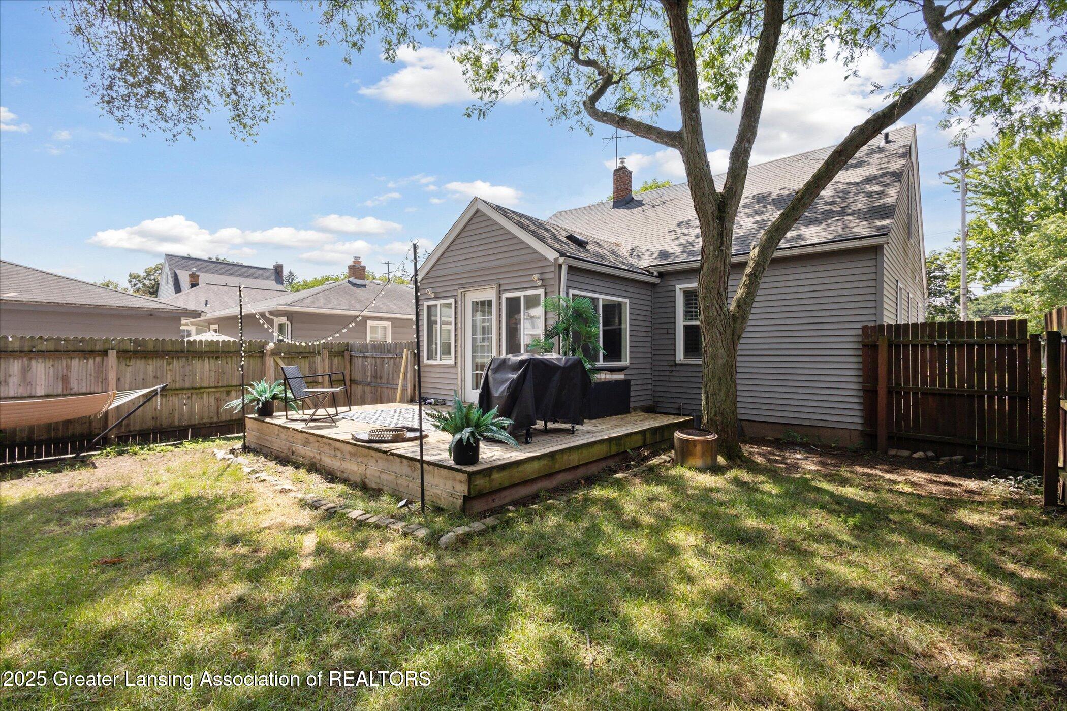 2122 SE Eastern Avenue