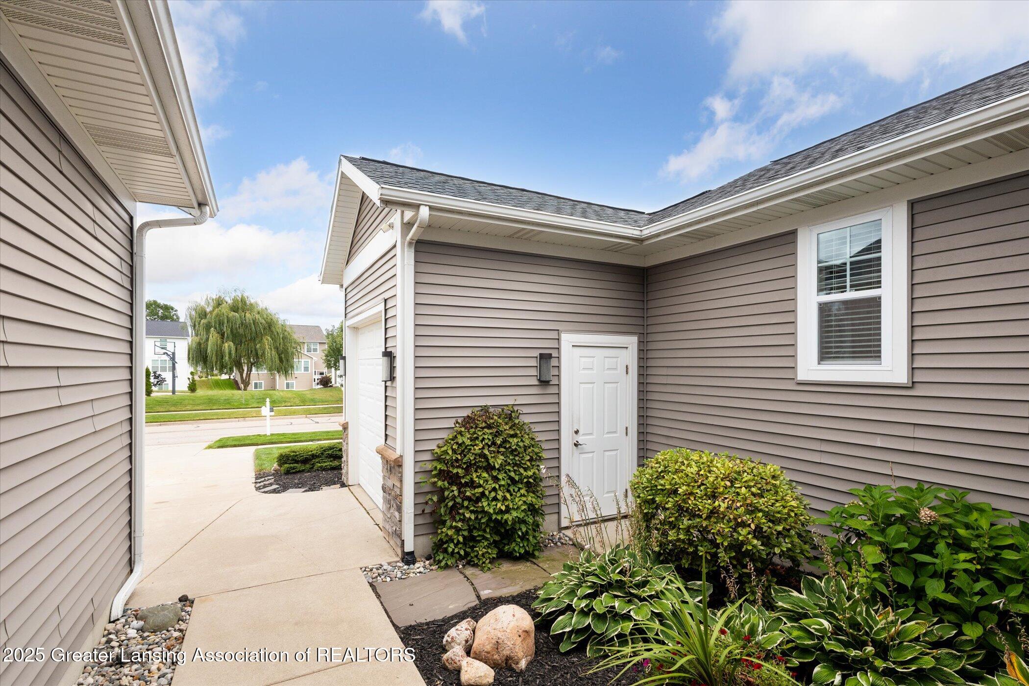 2726 Kittansett Drive