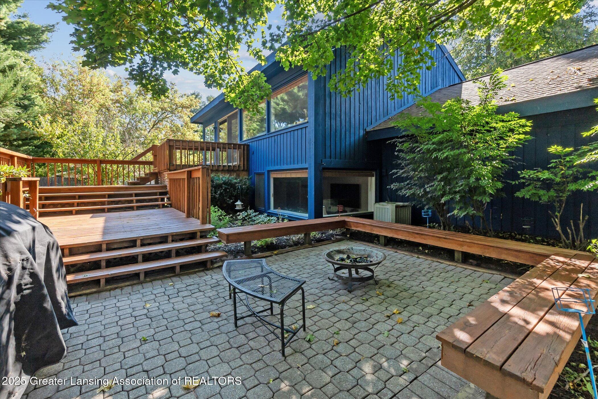 1138 Cliffdale Drive