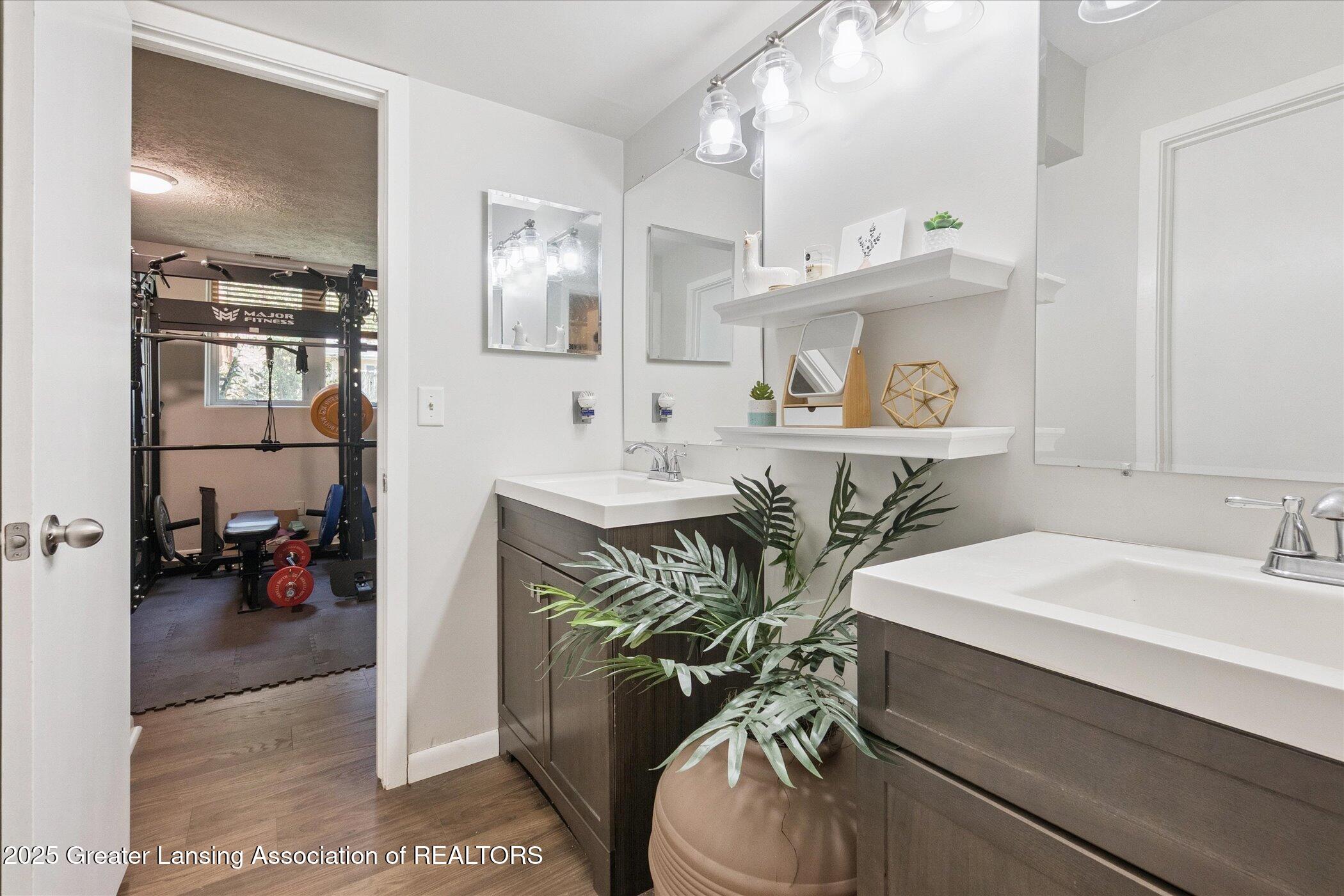 1138 Cliffdale Drive