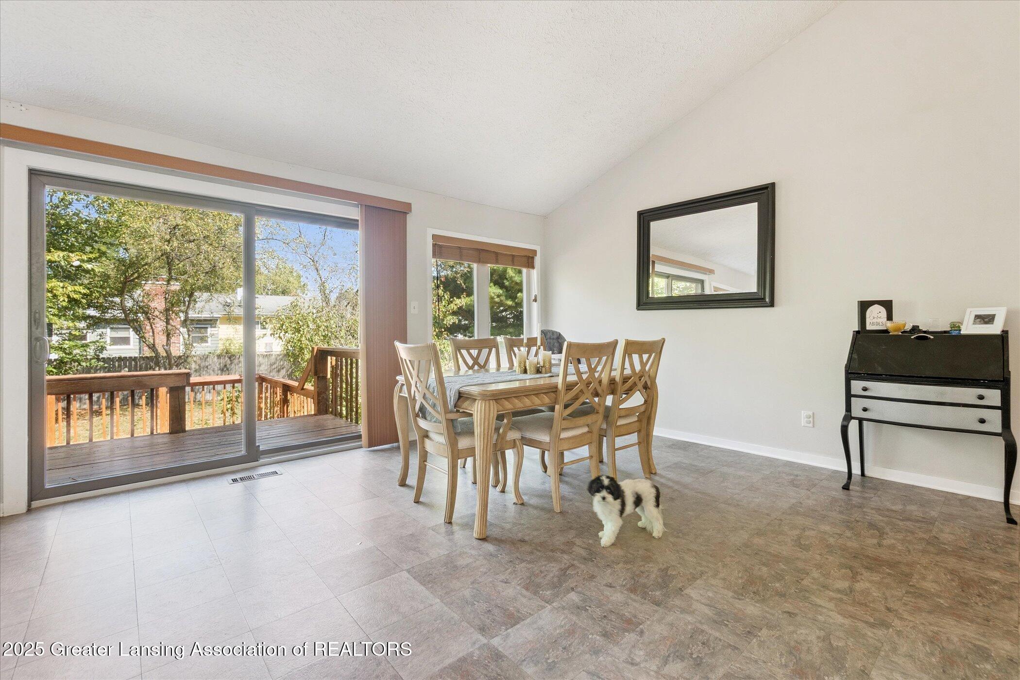 1138 Cliffdale Drive