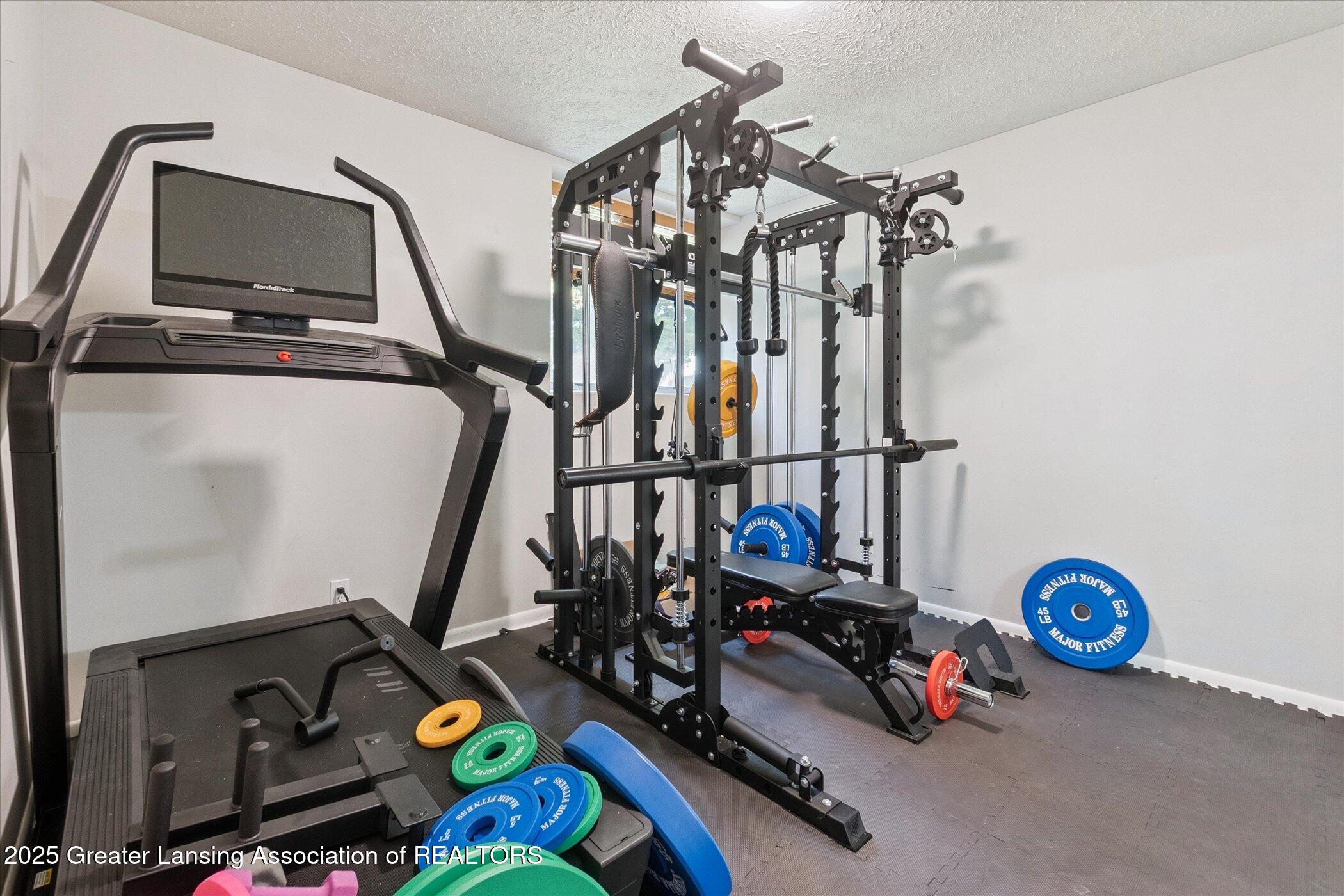 1138 Cliffdale Drive