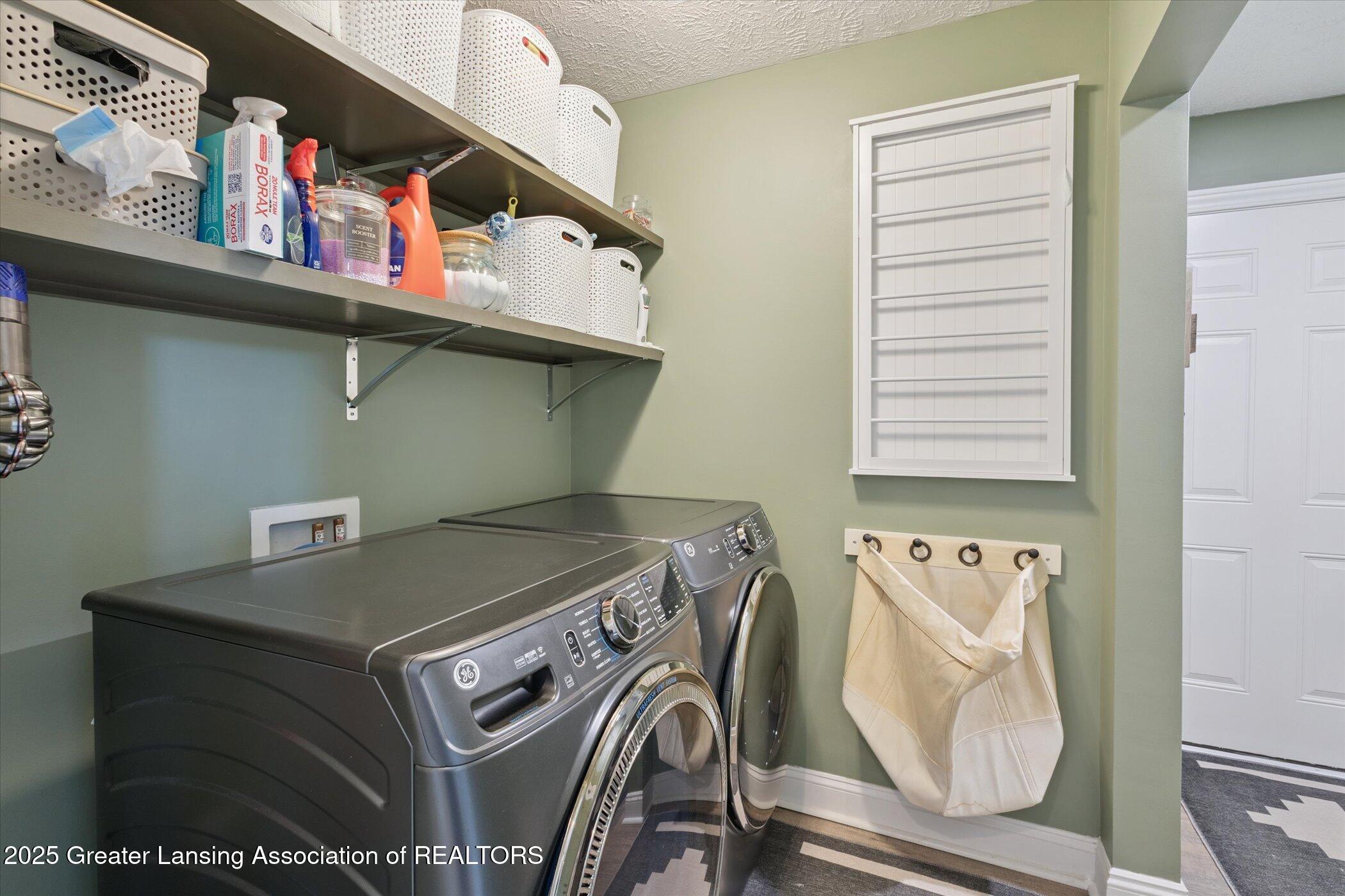 3031 Crofton Drive, DeWitt