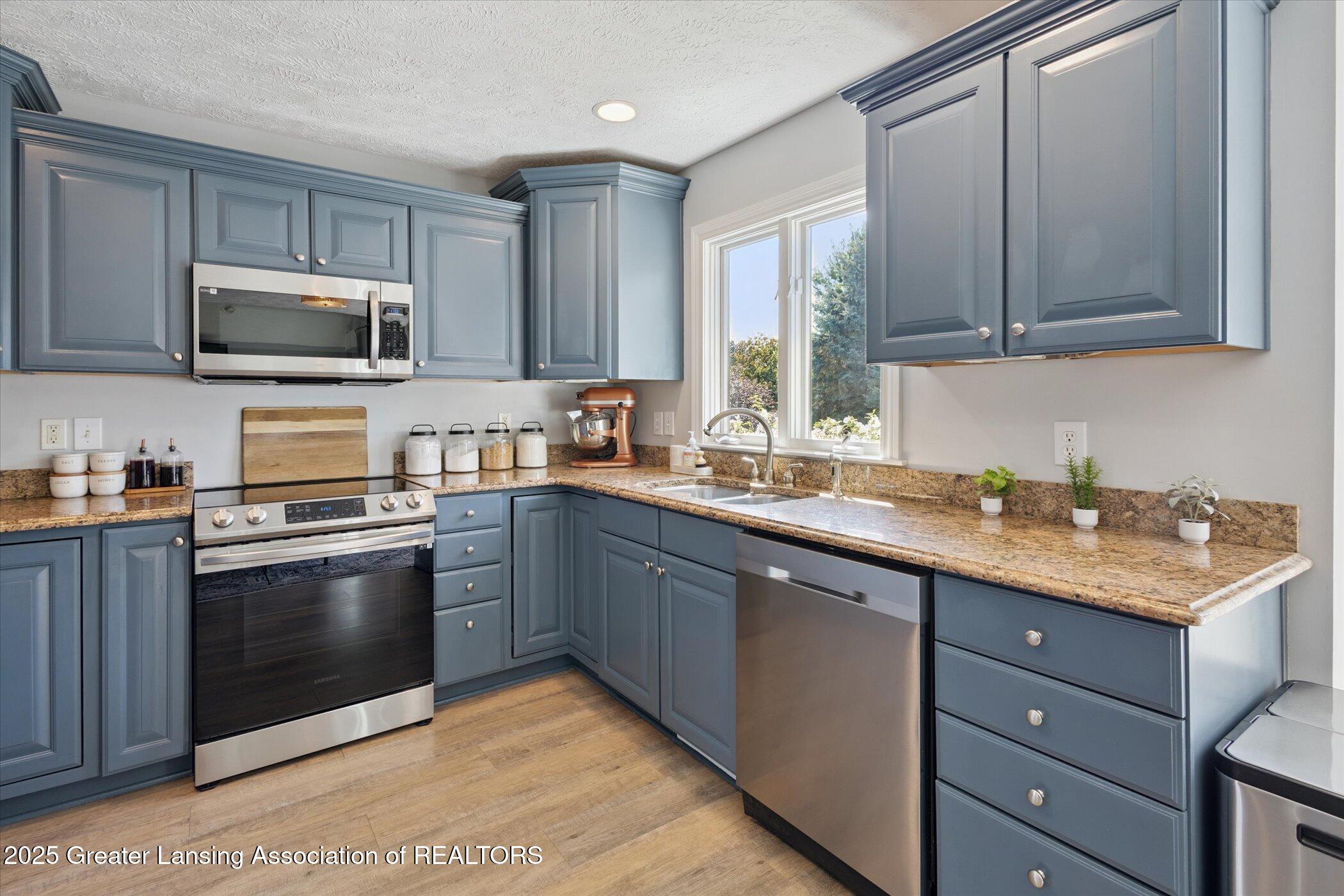 3031 Crofton Drive, DeWitt