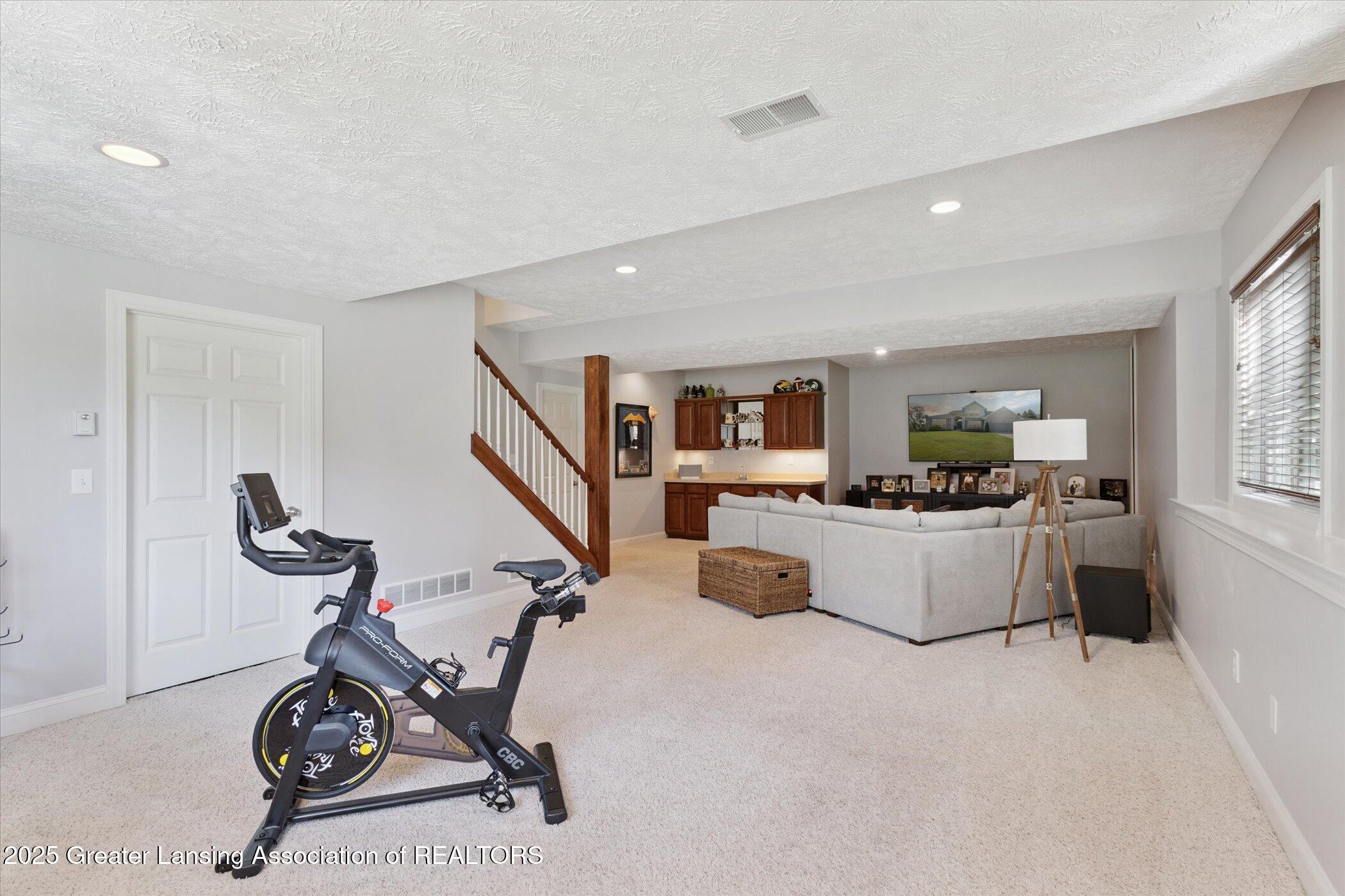 3031 Crofton Drive, DeWitt