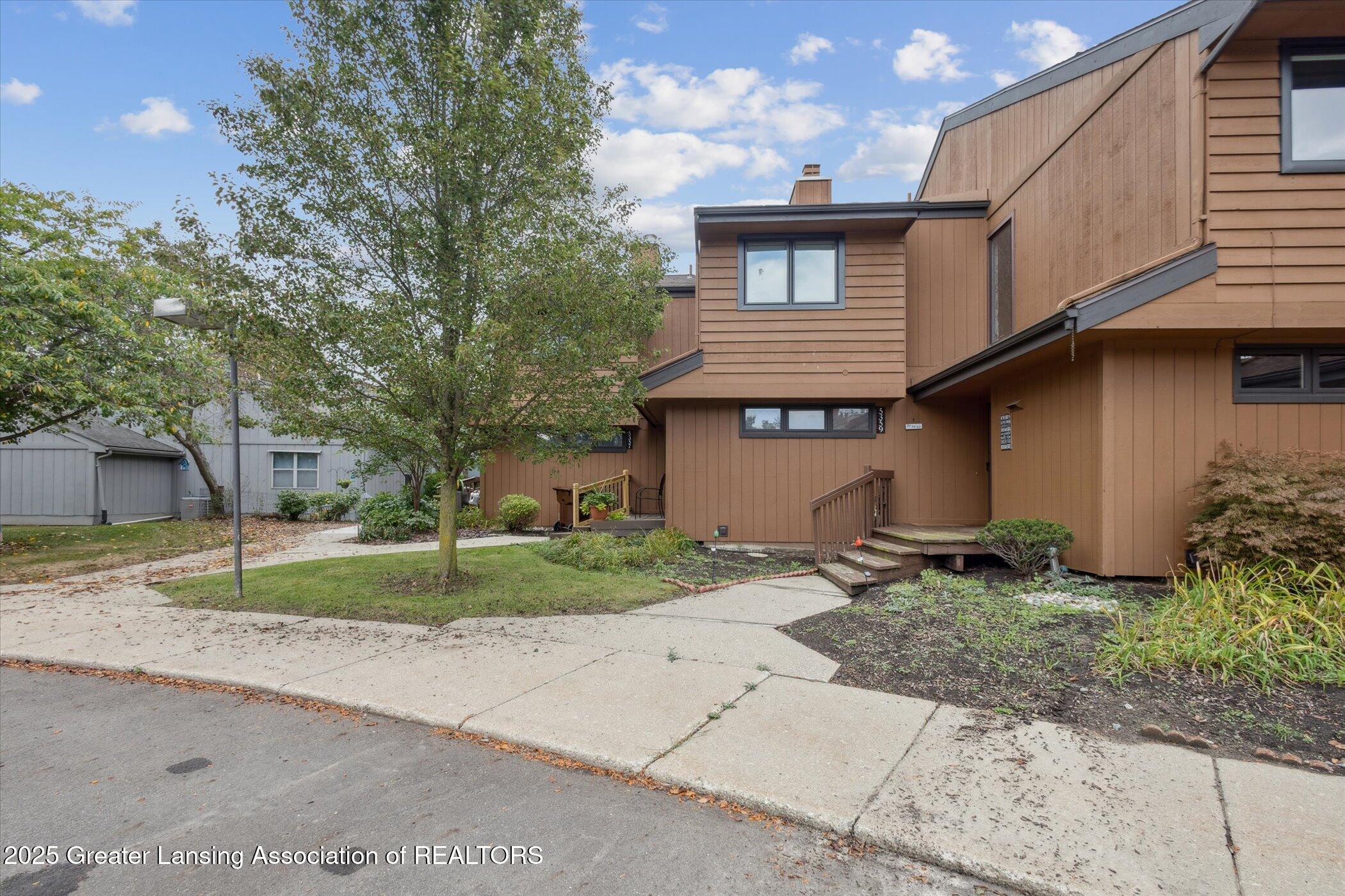 5359 Wild Oak Drive, 54