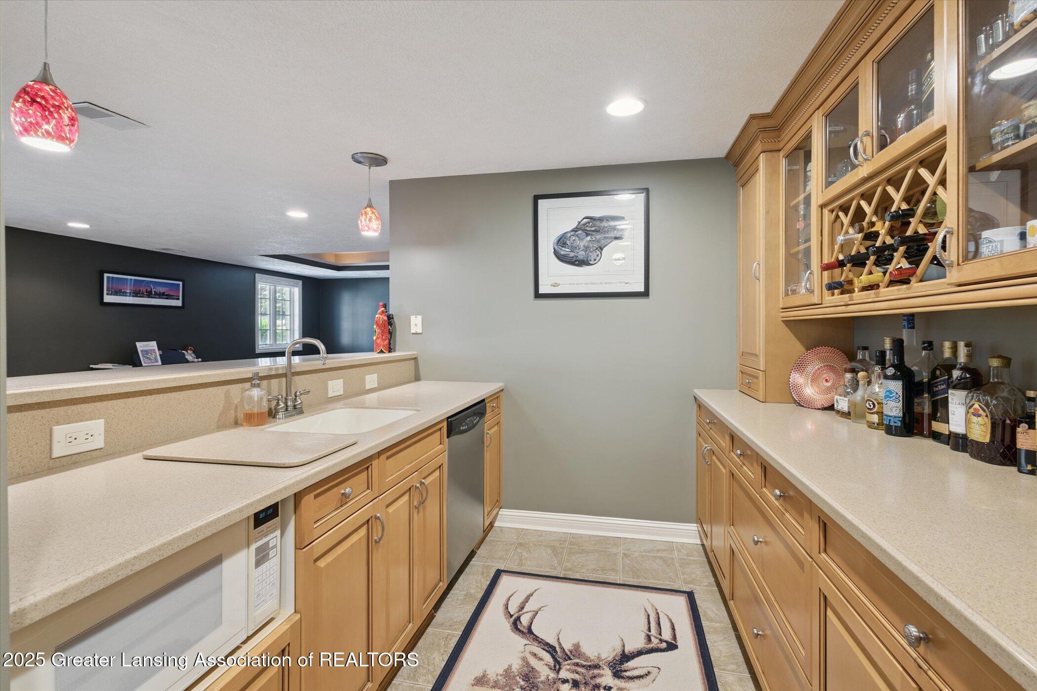 1420 Ambassador Drive