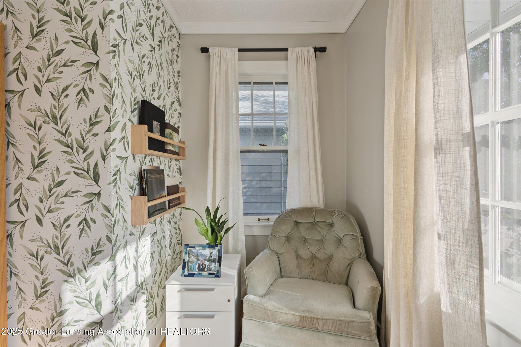 145 NE Baynton Avenue