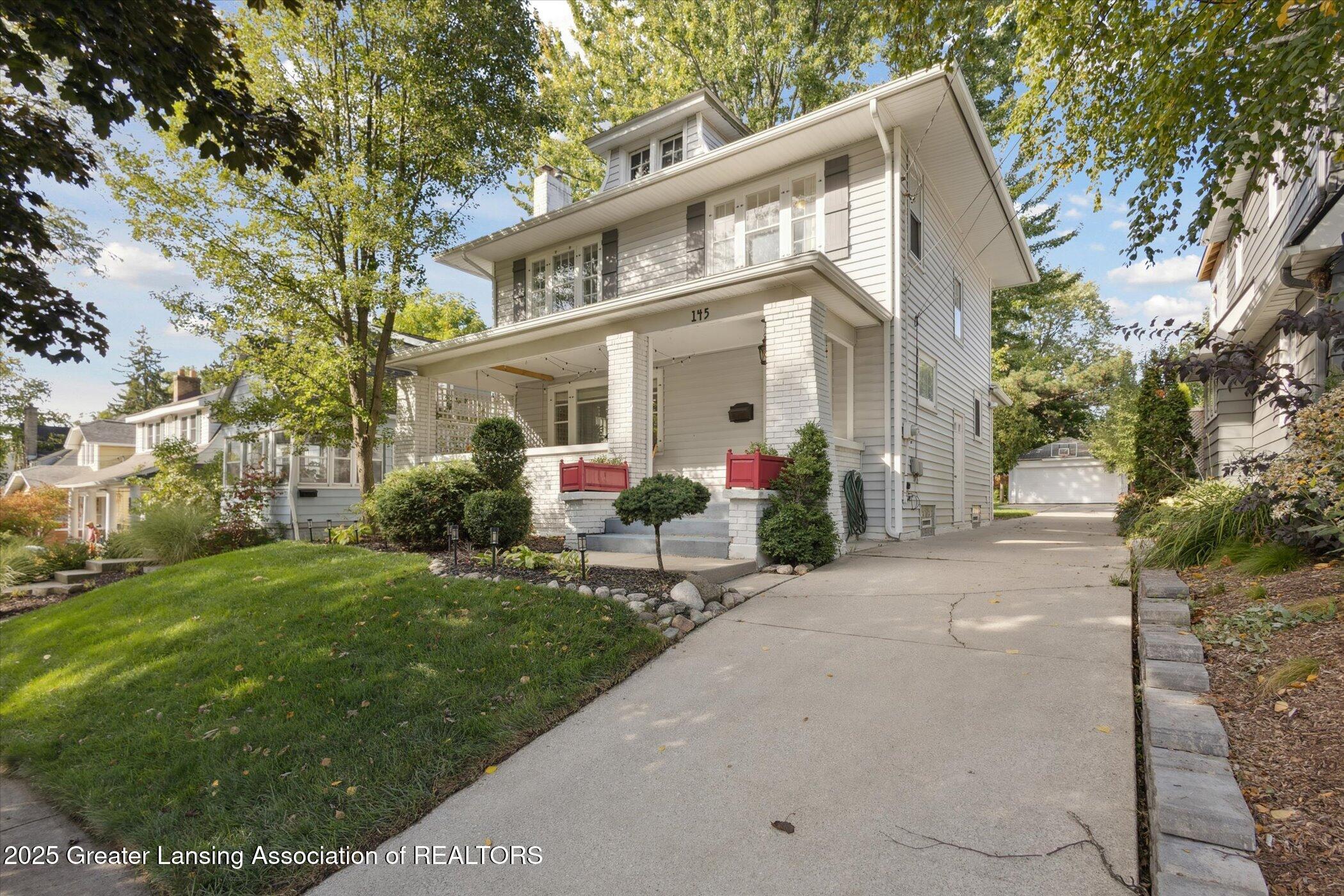 145 NE Baynton Avenue