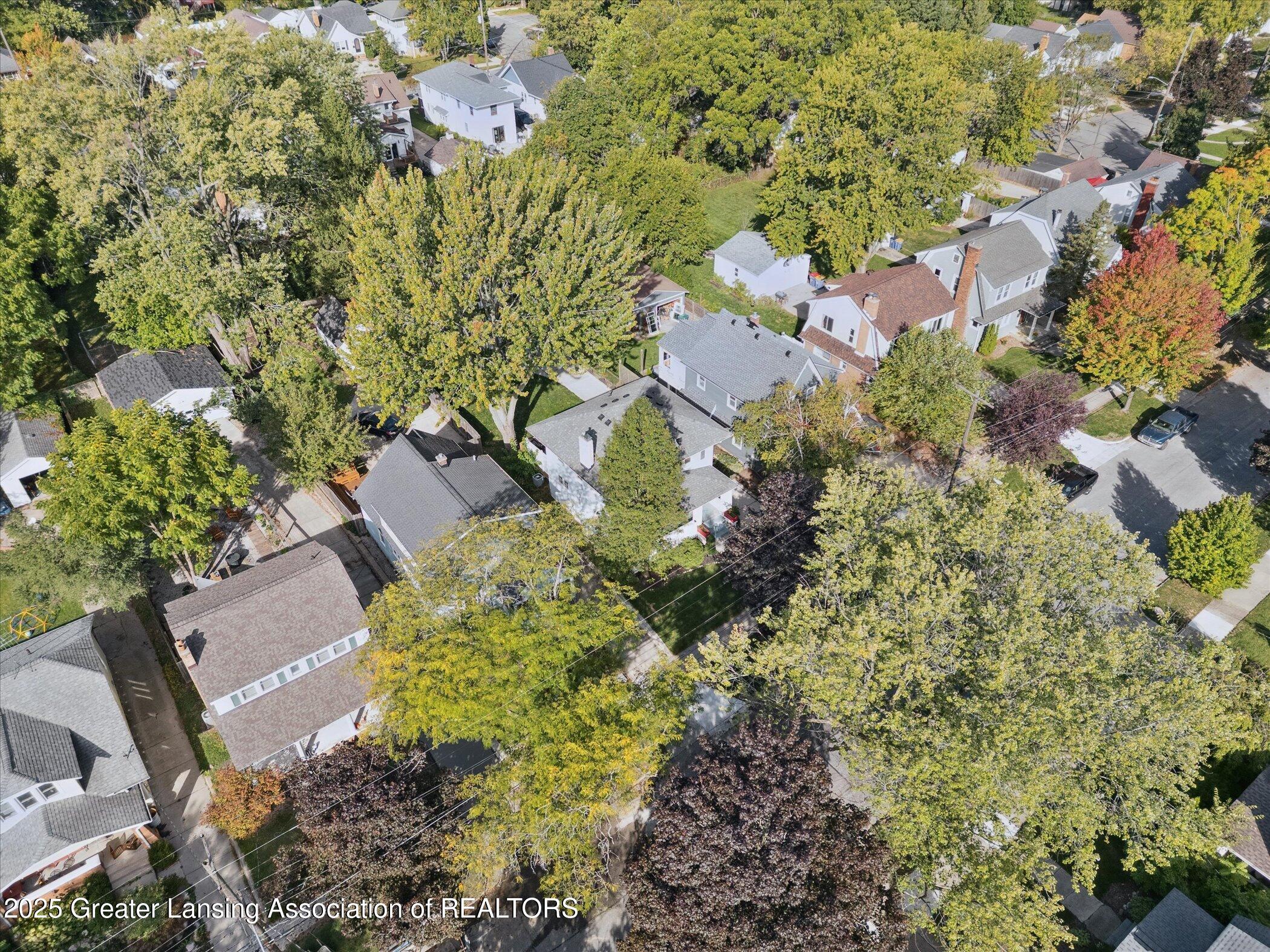 145 NE Baynton Avenue