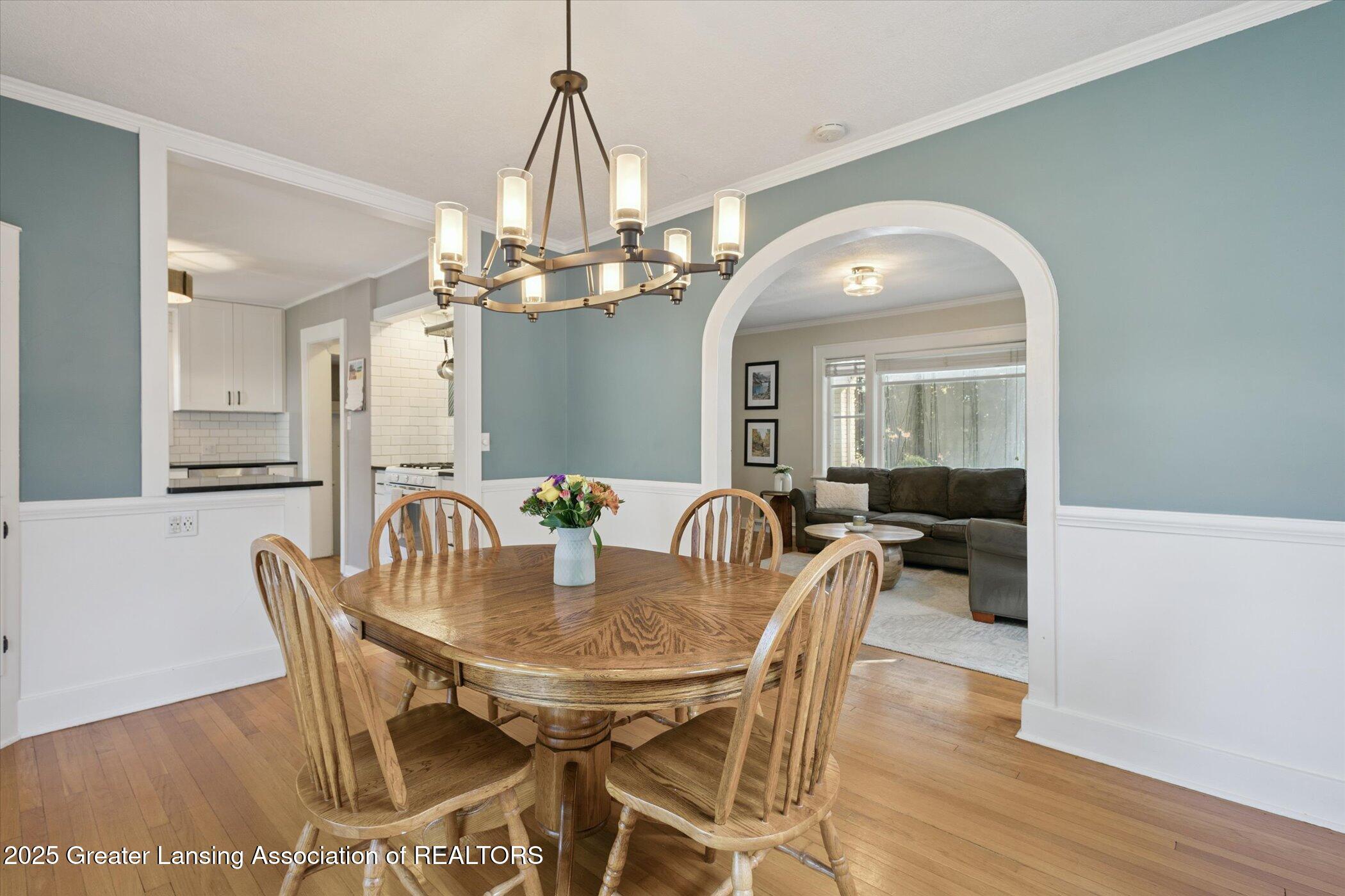 145 NE Baynton Avenue