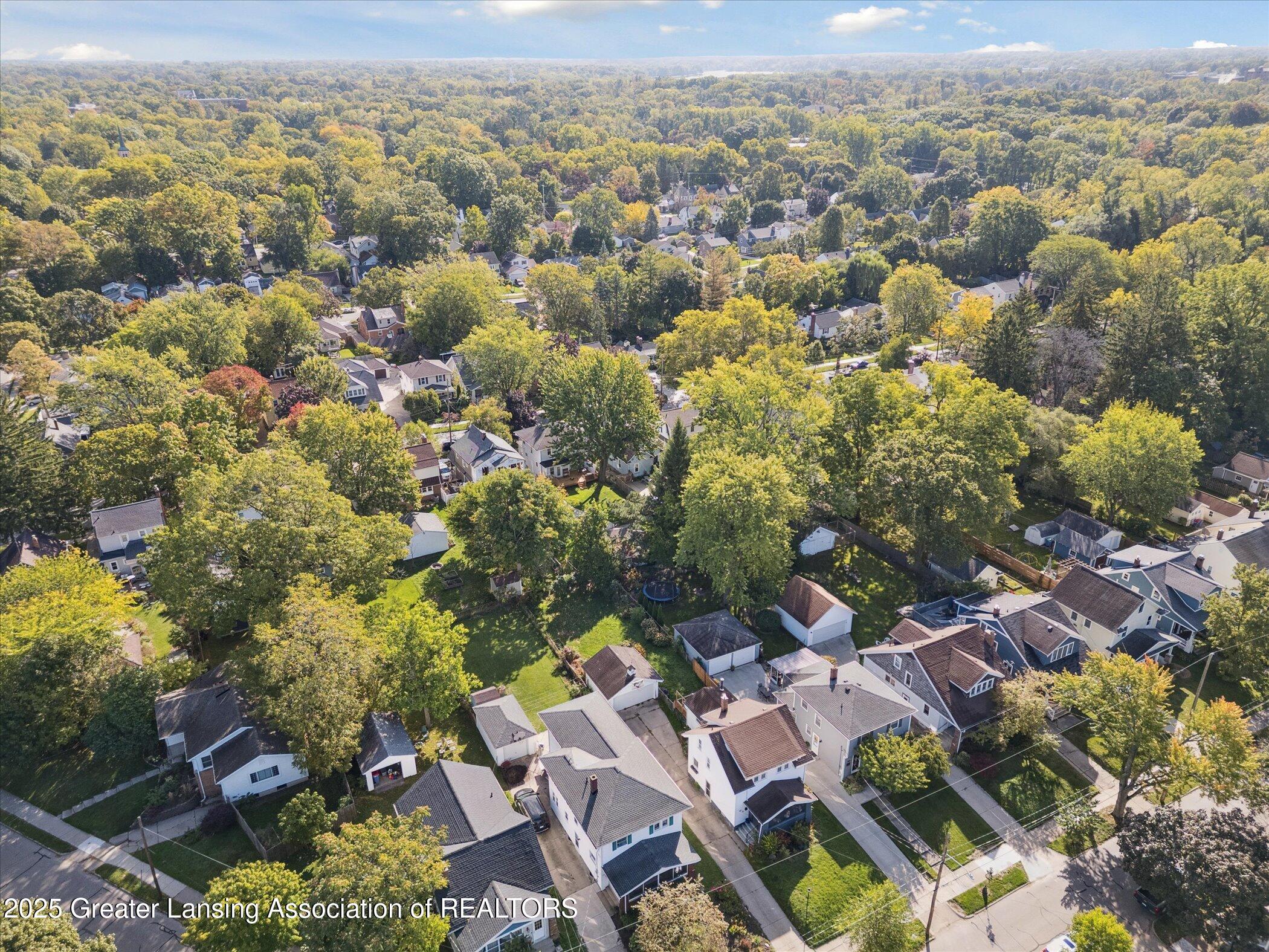 145 NE Baynton Avenue