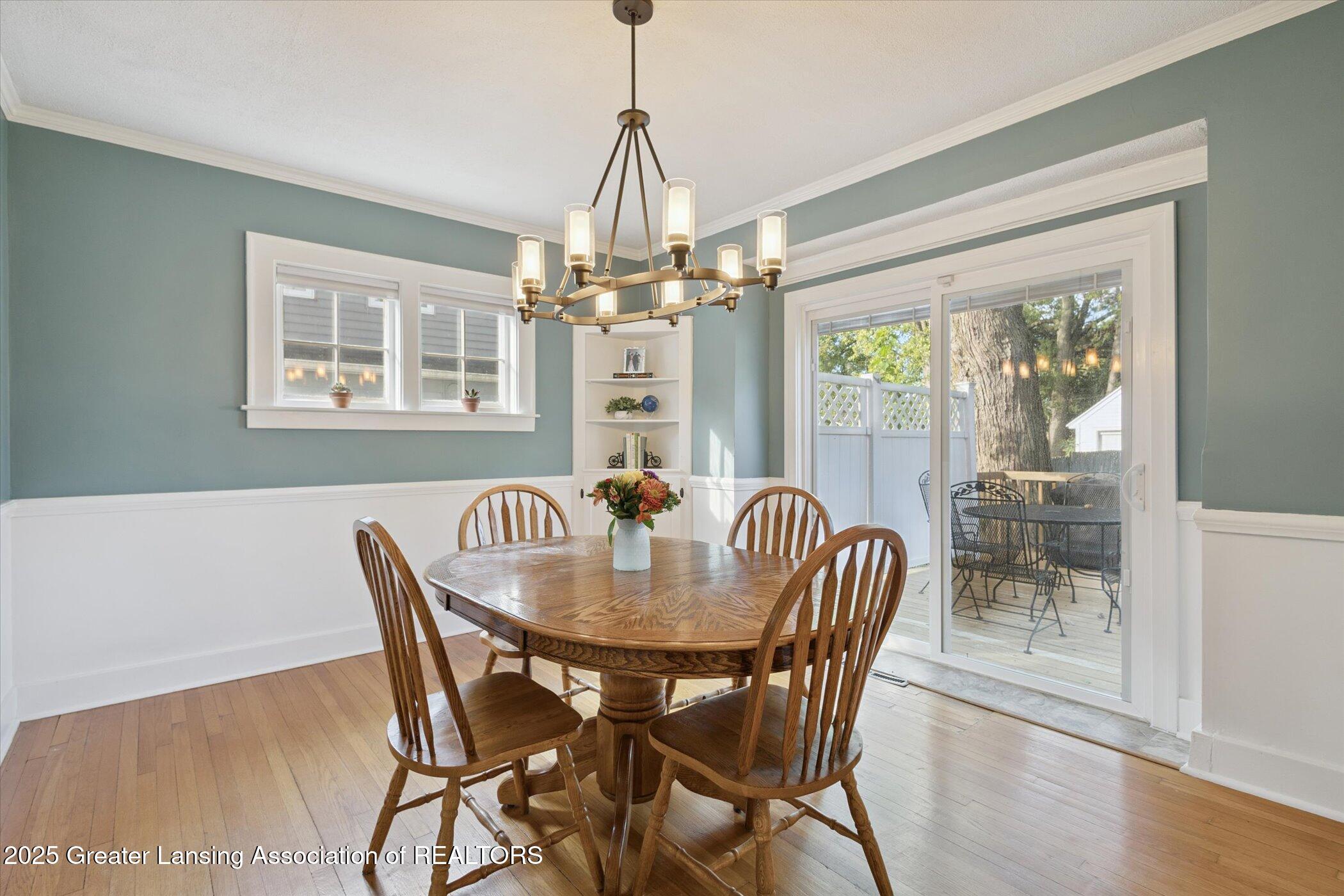 145 NE Baynton Avenue