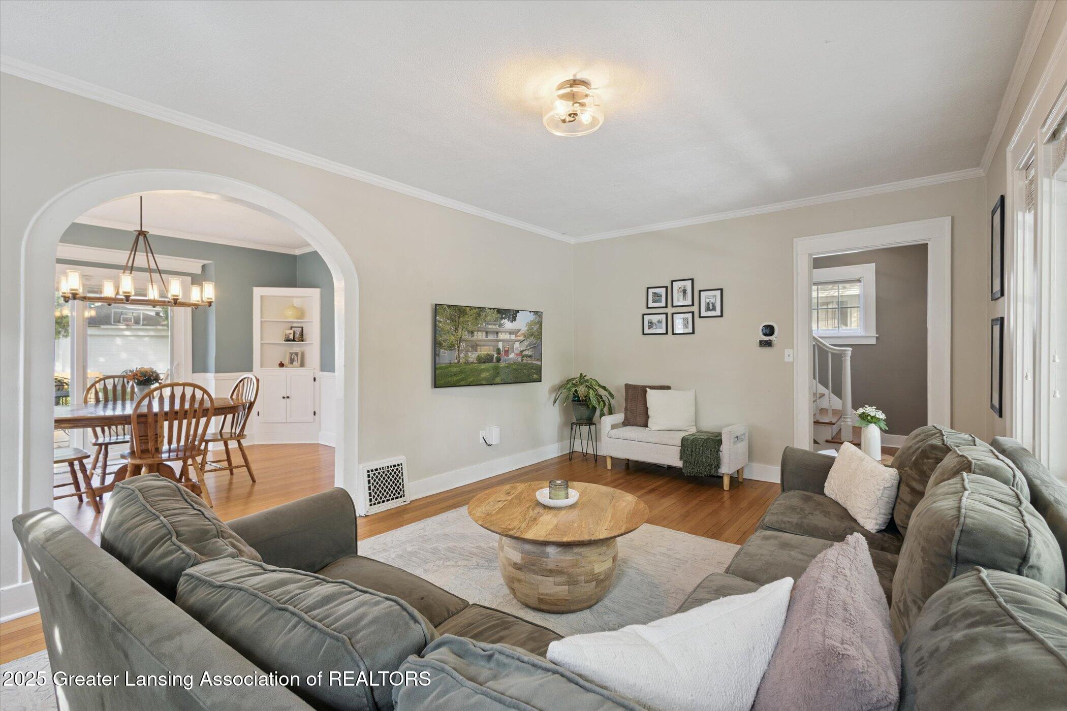 145 NE Baynton Avenue