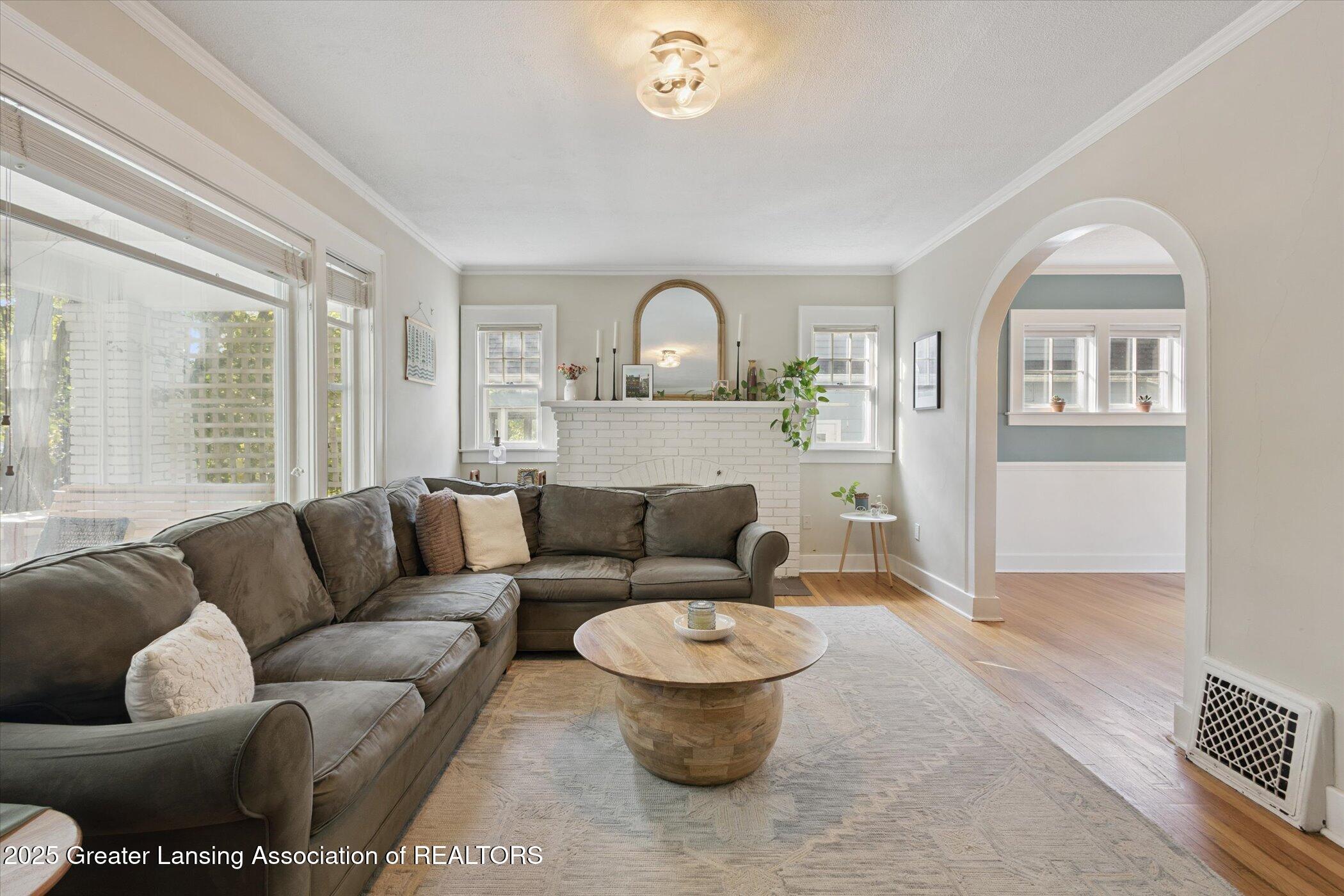 145 NE Baynton Avenue