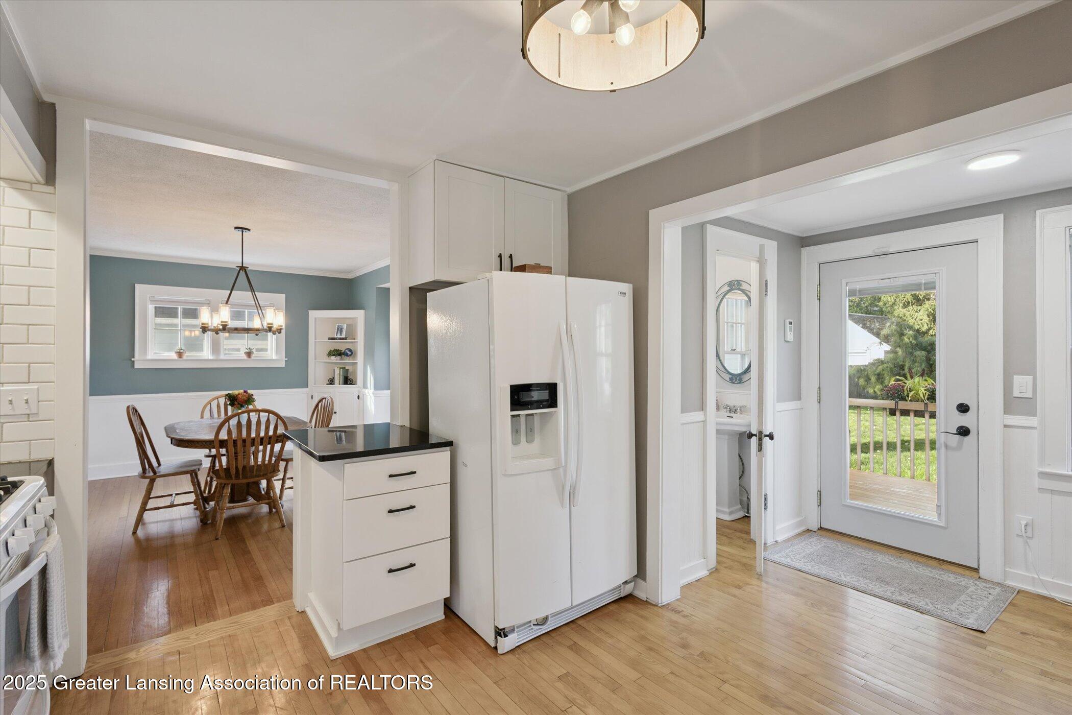 145 NE Baynton Avenue