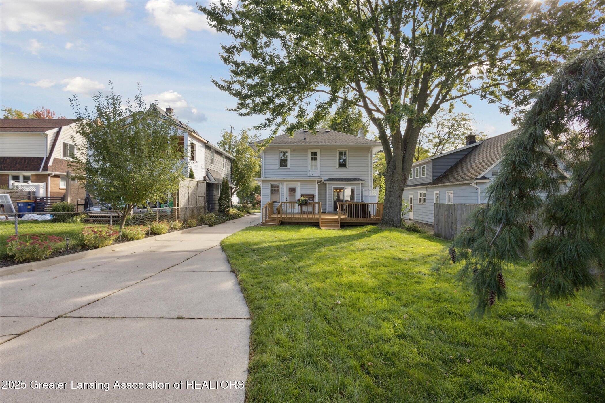 145 NE Baynton Avenue