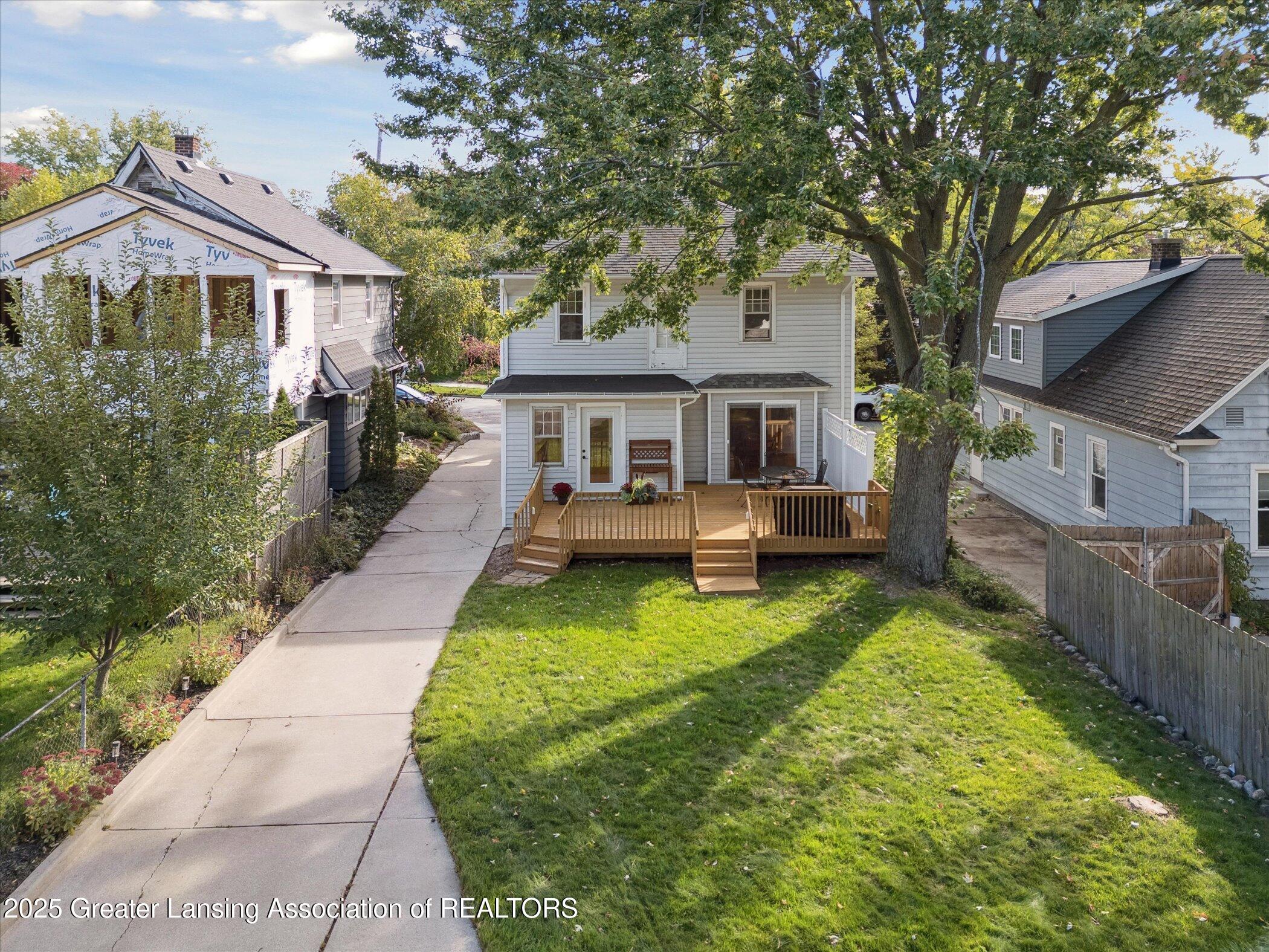 145 NE Baynton Avenue