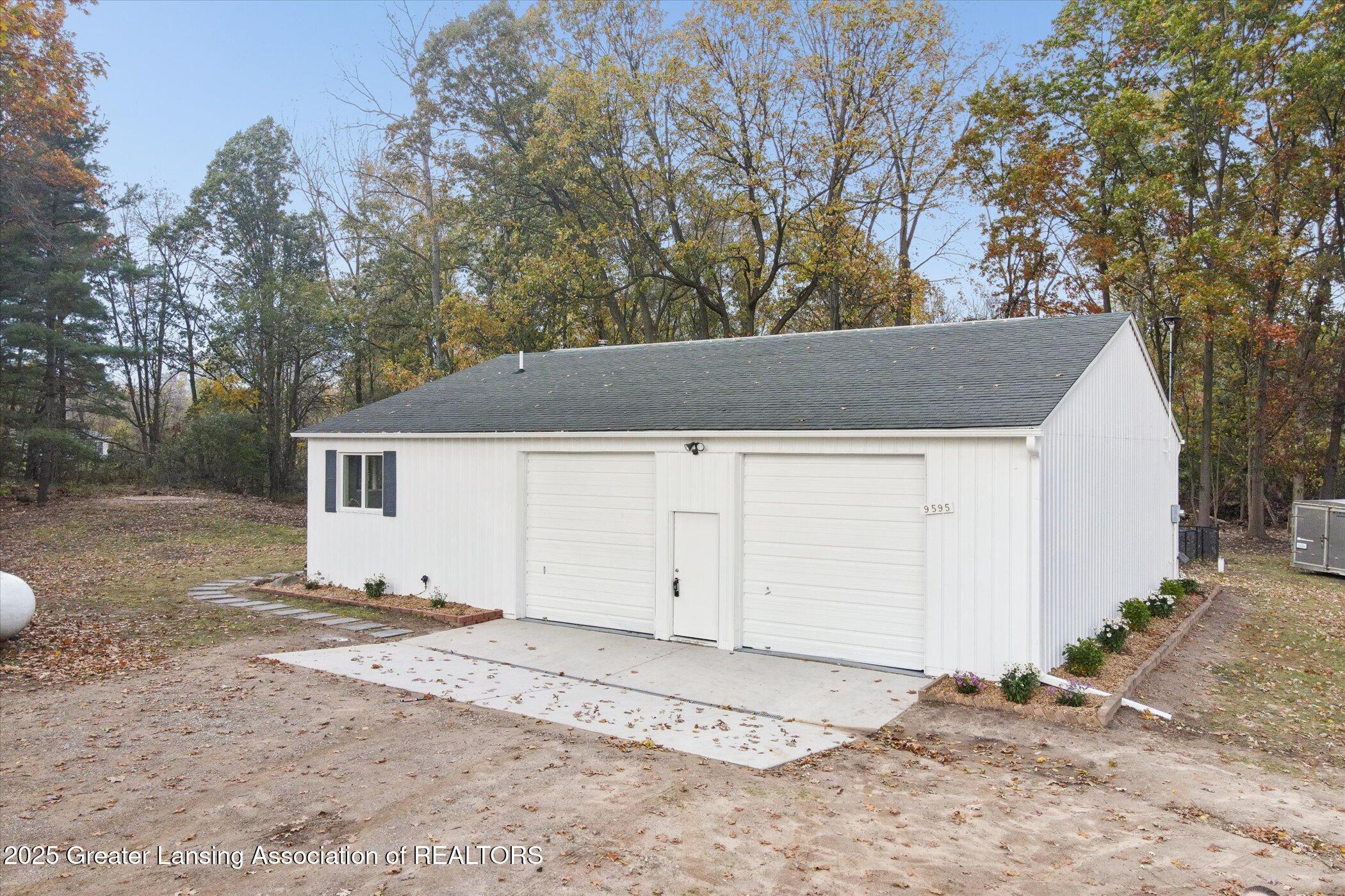 9565 State Road, Haslett