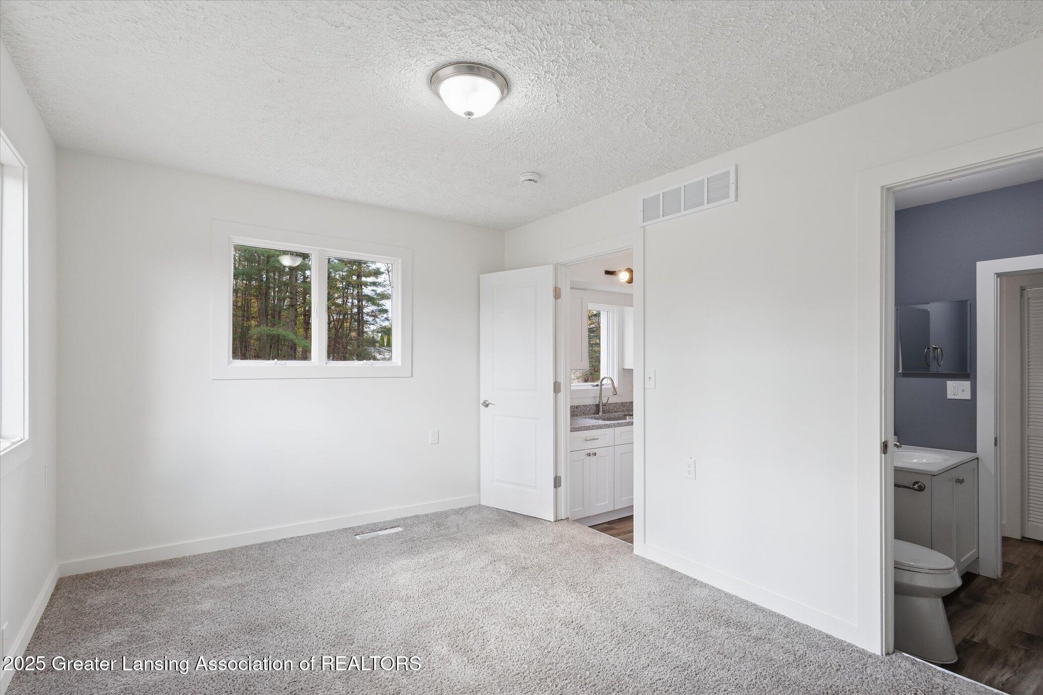 9565 State Road, Haslett