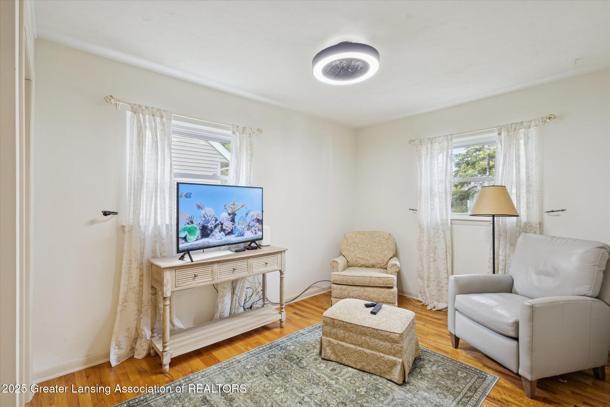 223 Lexington Avenue