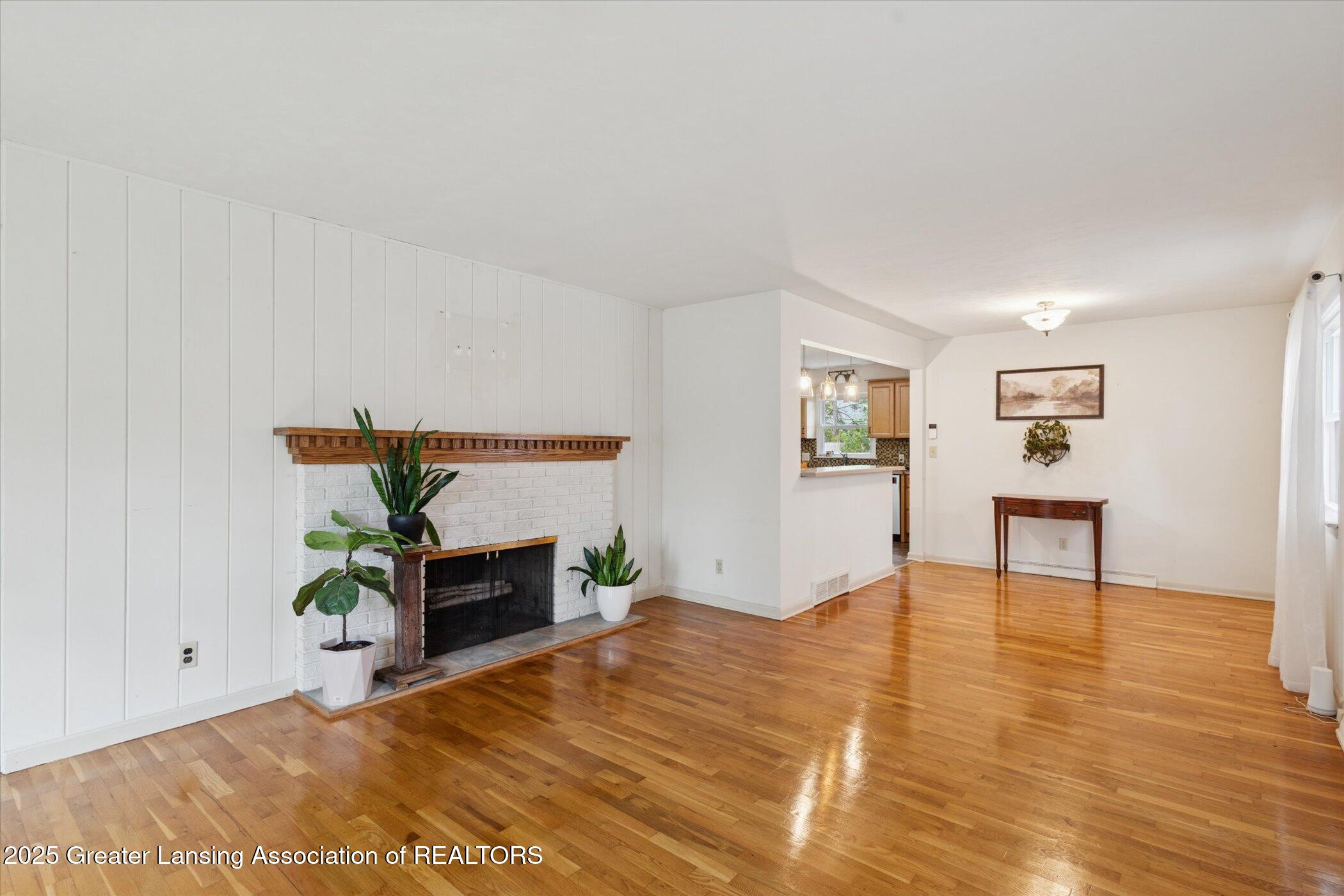 223 Lexington Avenue