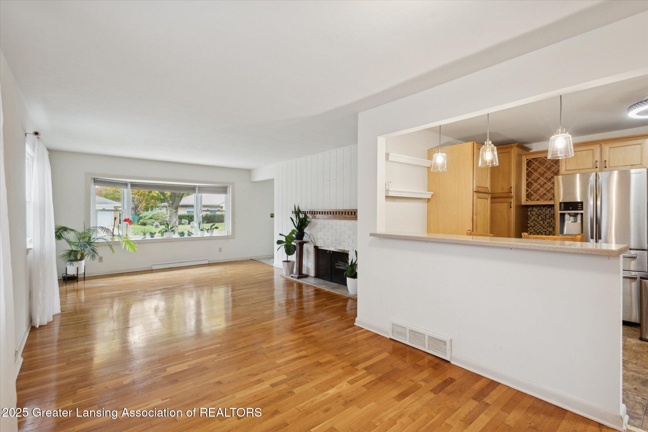 223 Lexington Avenue