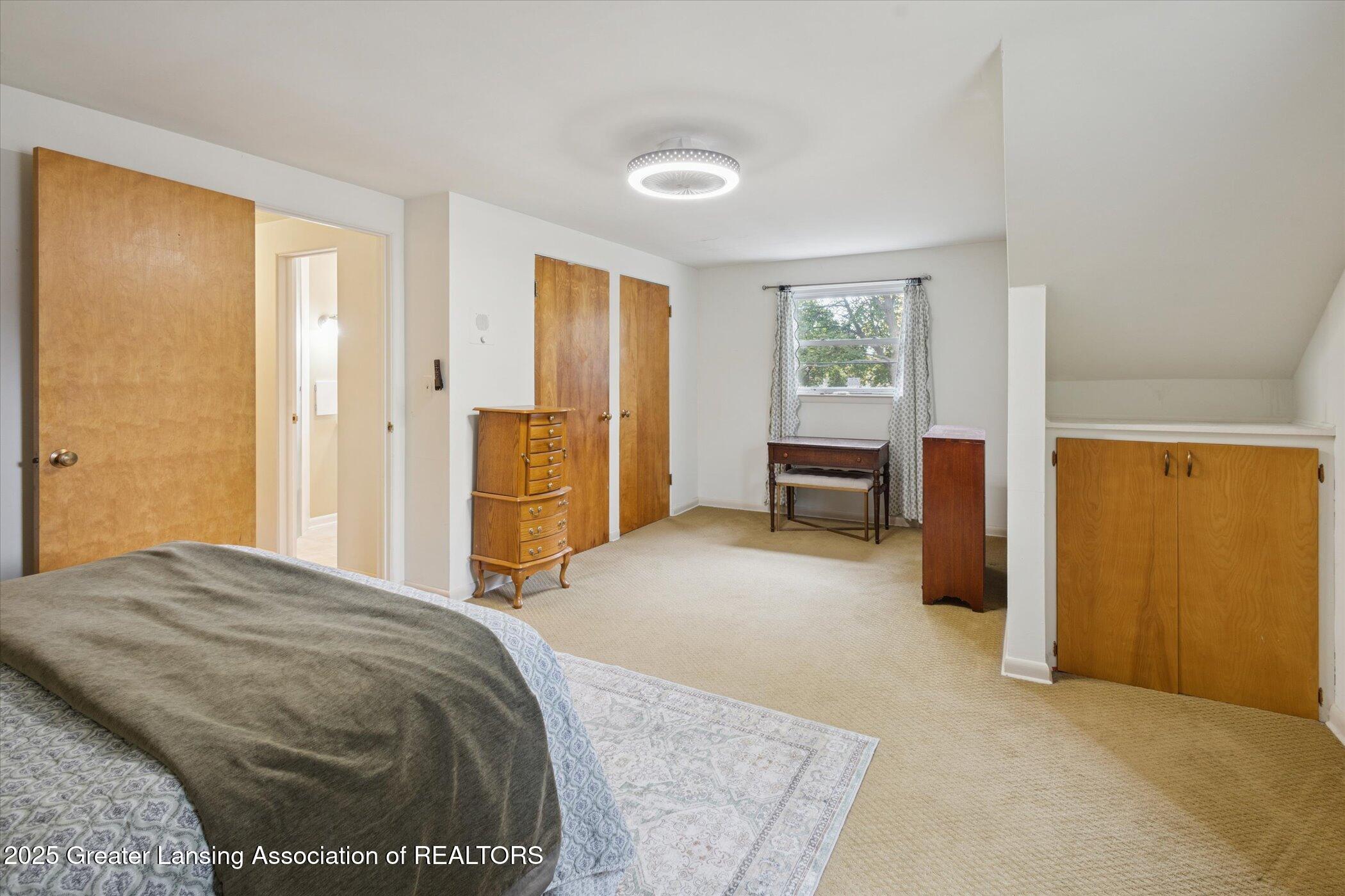 223 Lexington Avenue