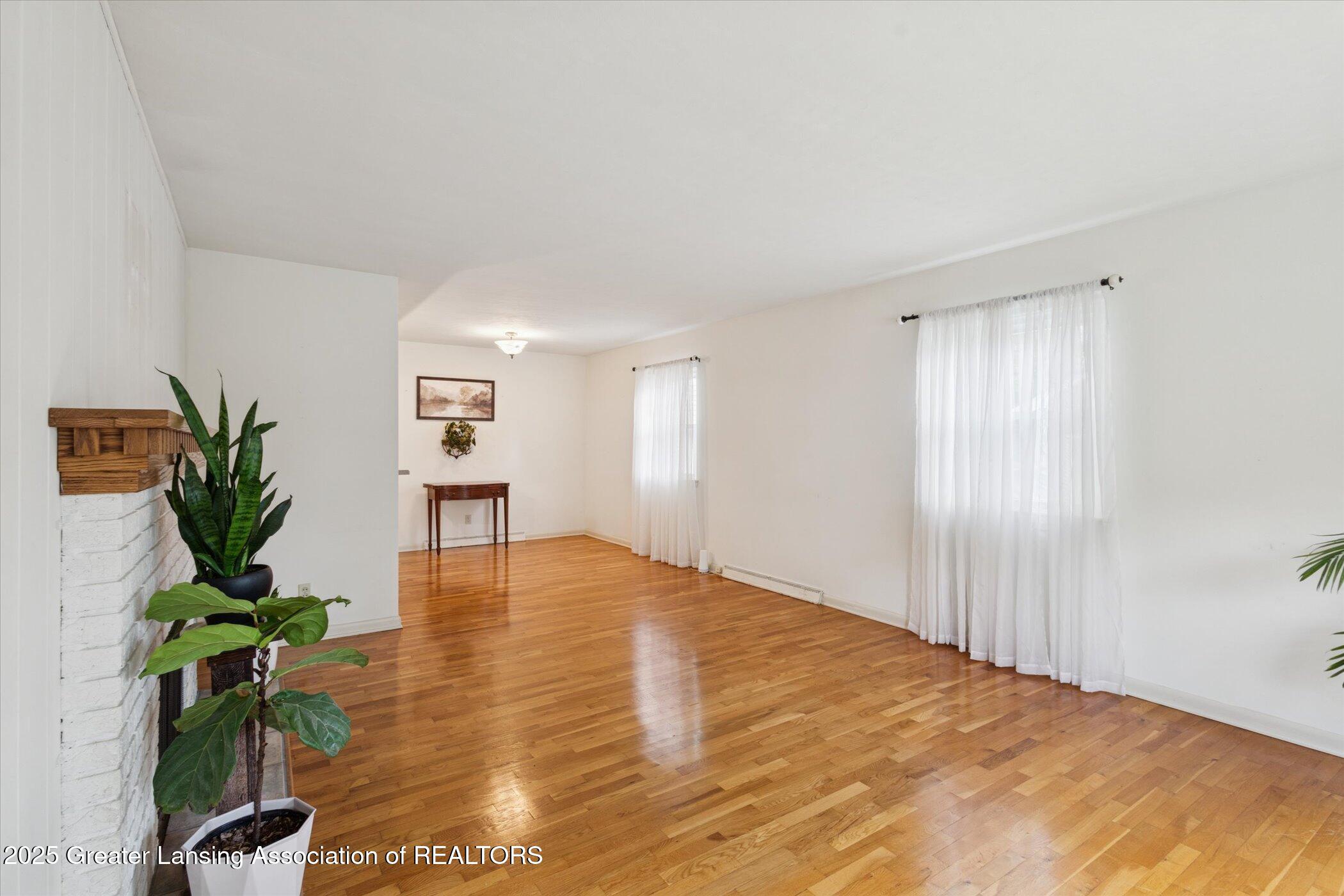 223 Lexington Avenue