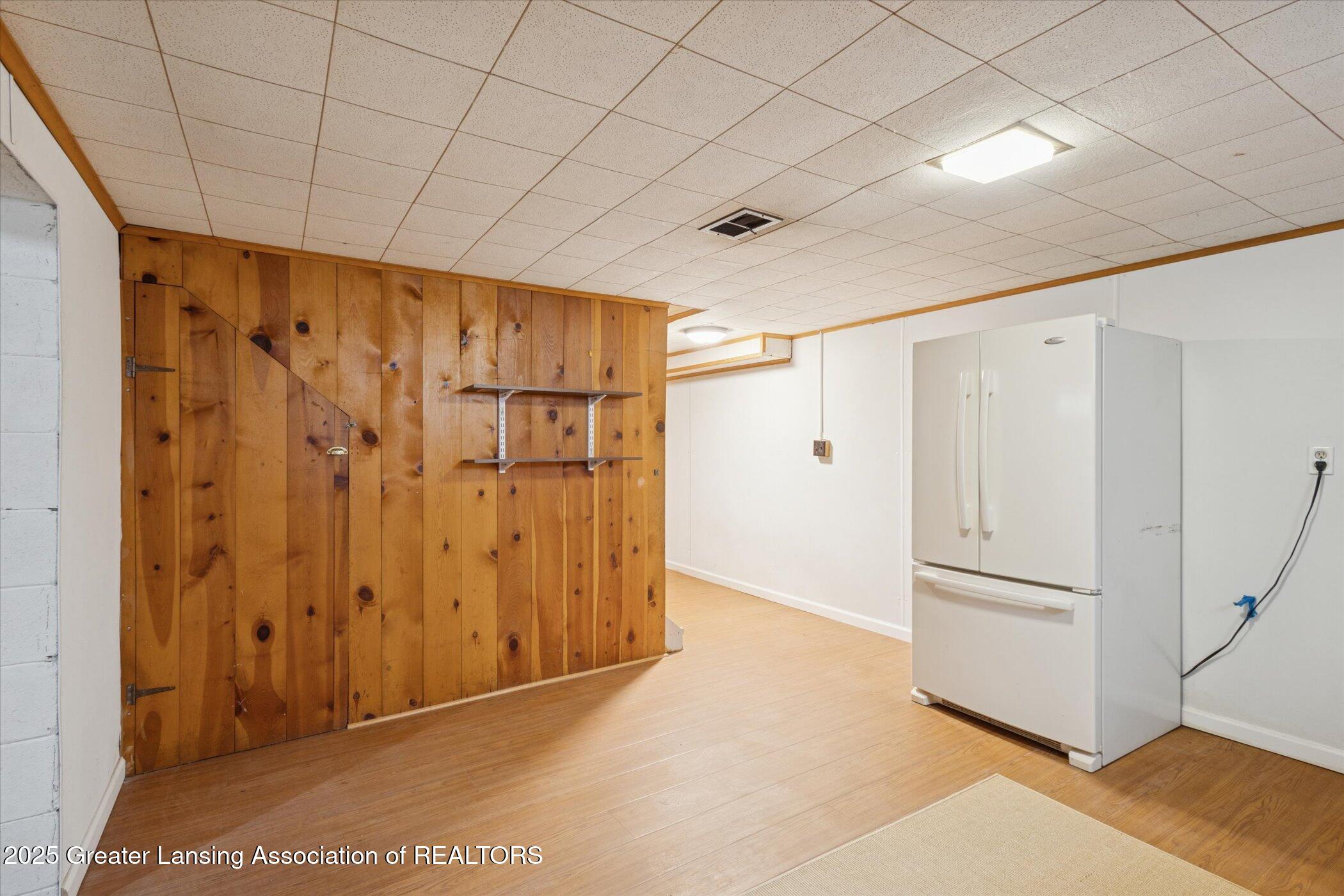 223 Lexington Avenue