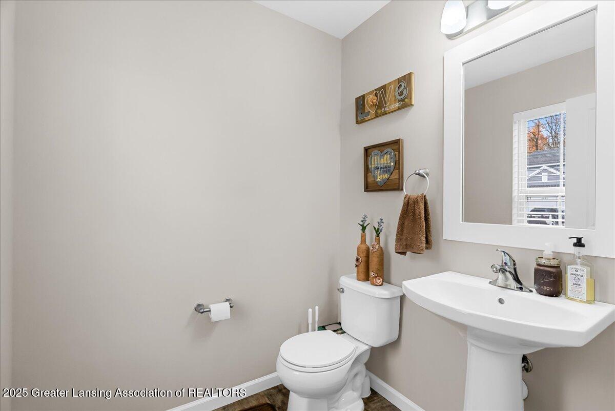 3586 Fernwood Lane 111