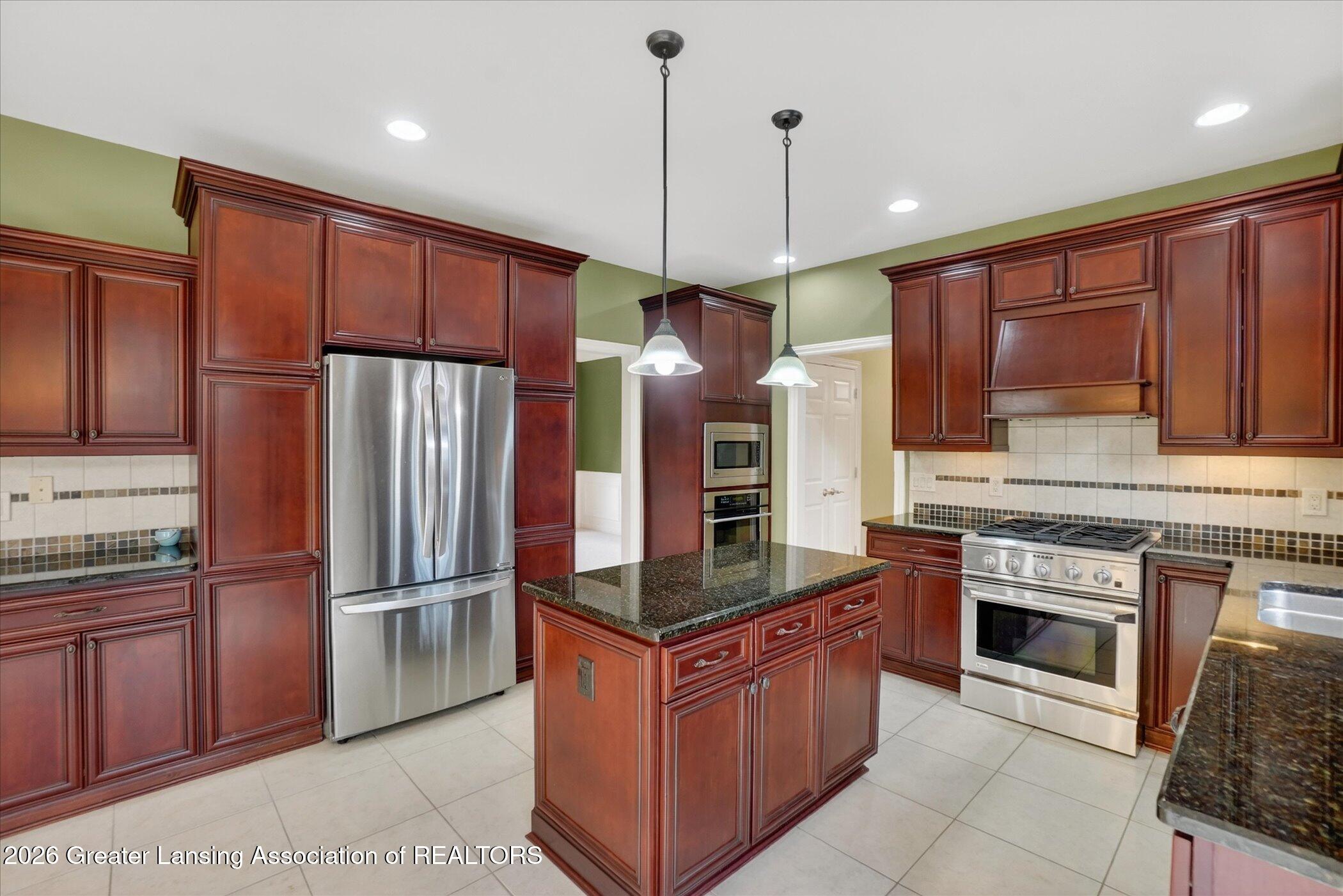 2004 Timberview Drive