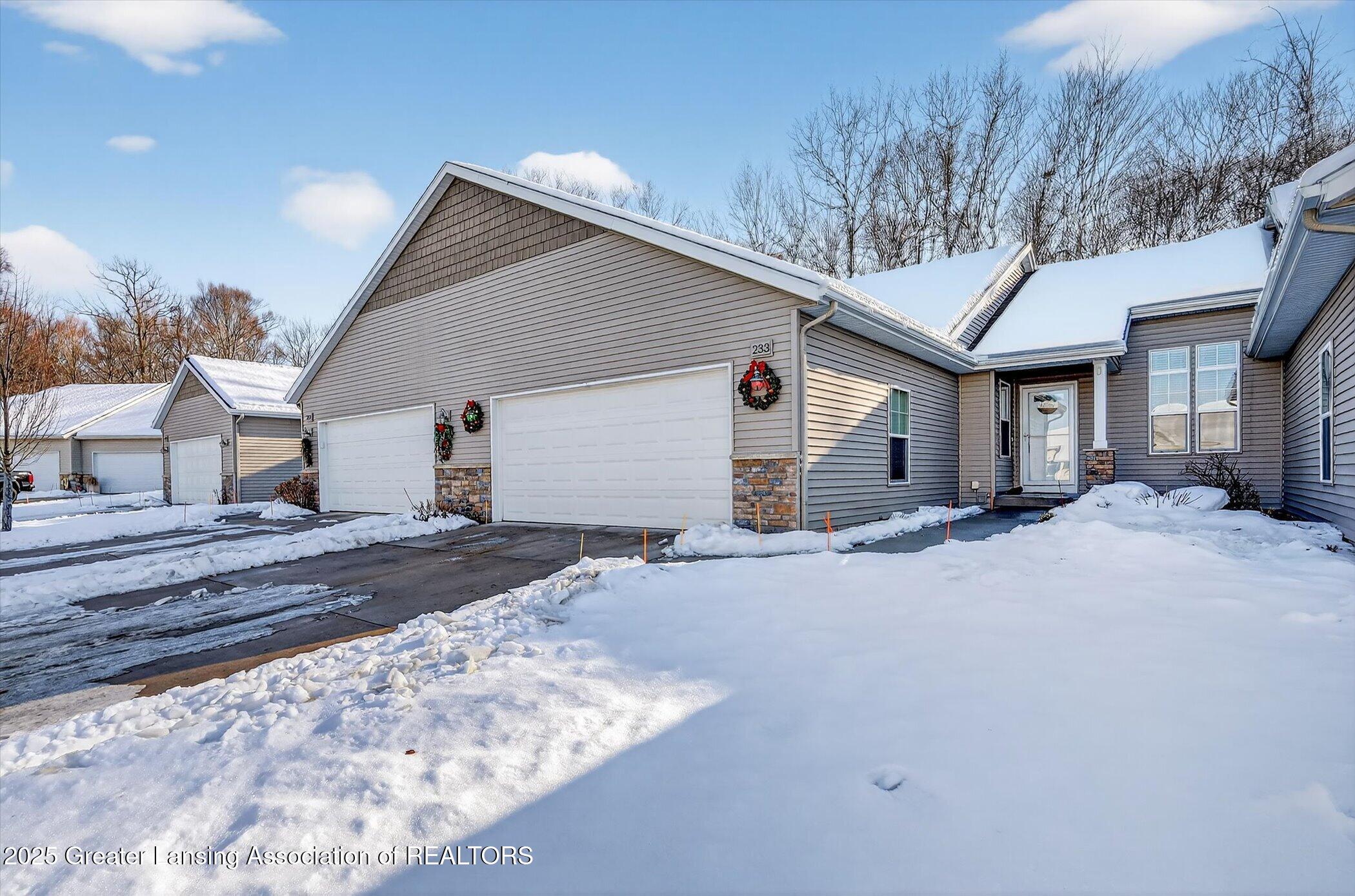 233 Barrington Circle 75