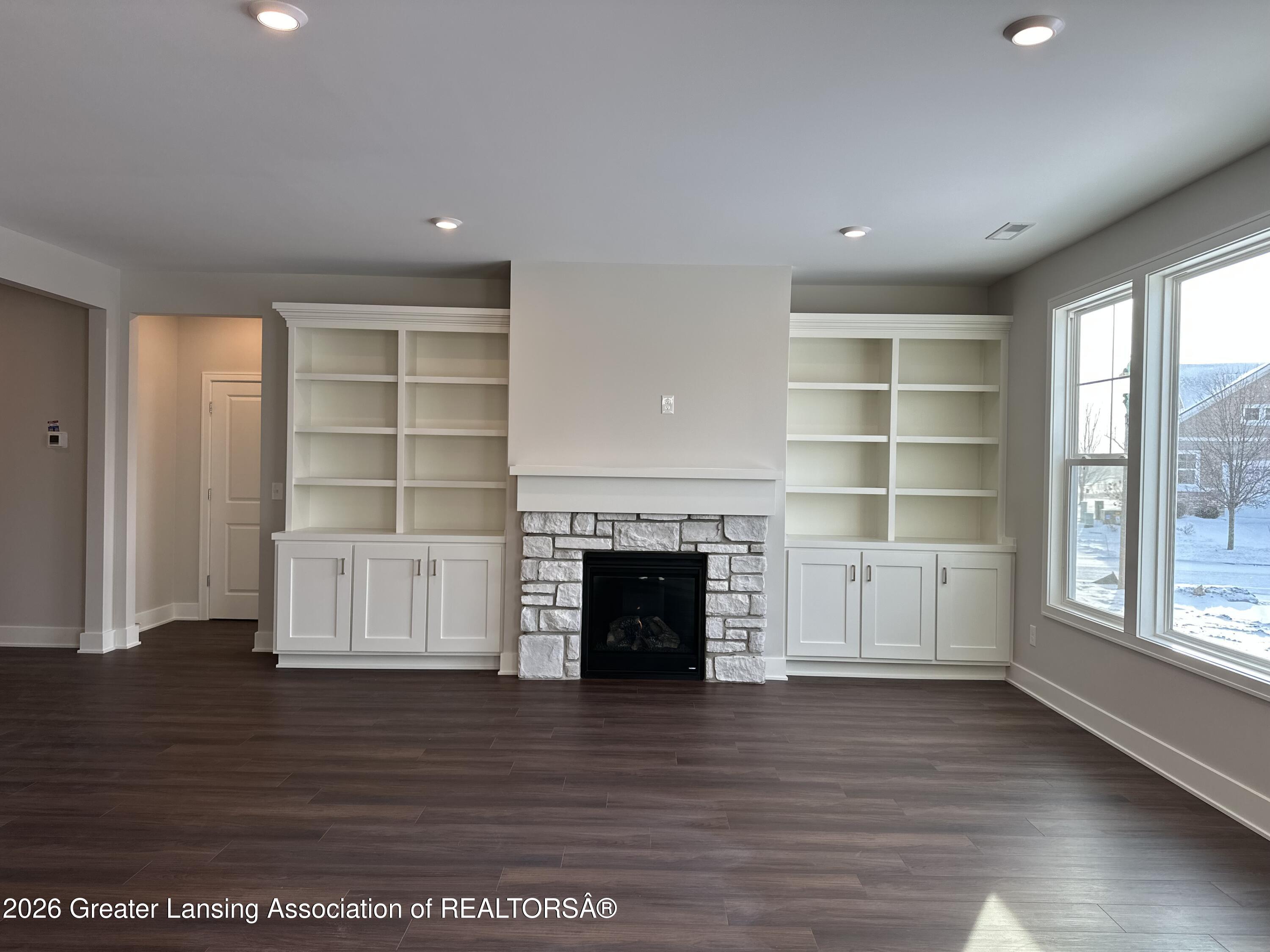 2807 Carnoustie Drive