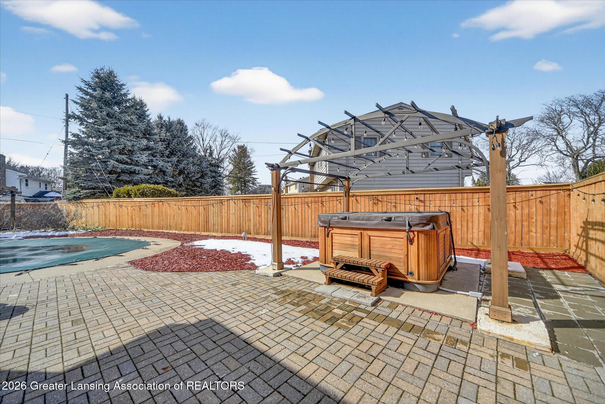 2098 Butternut Drive