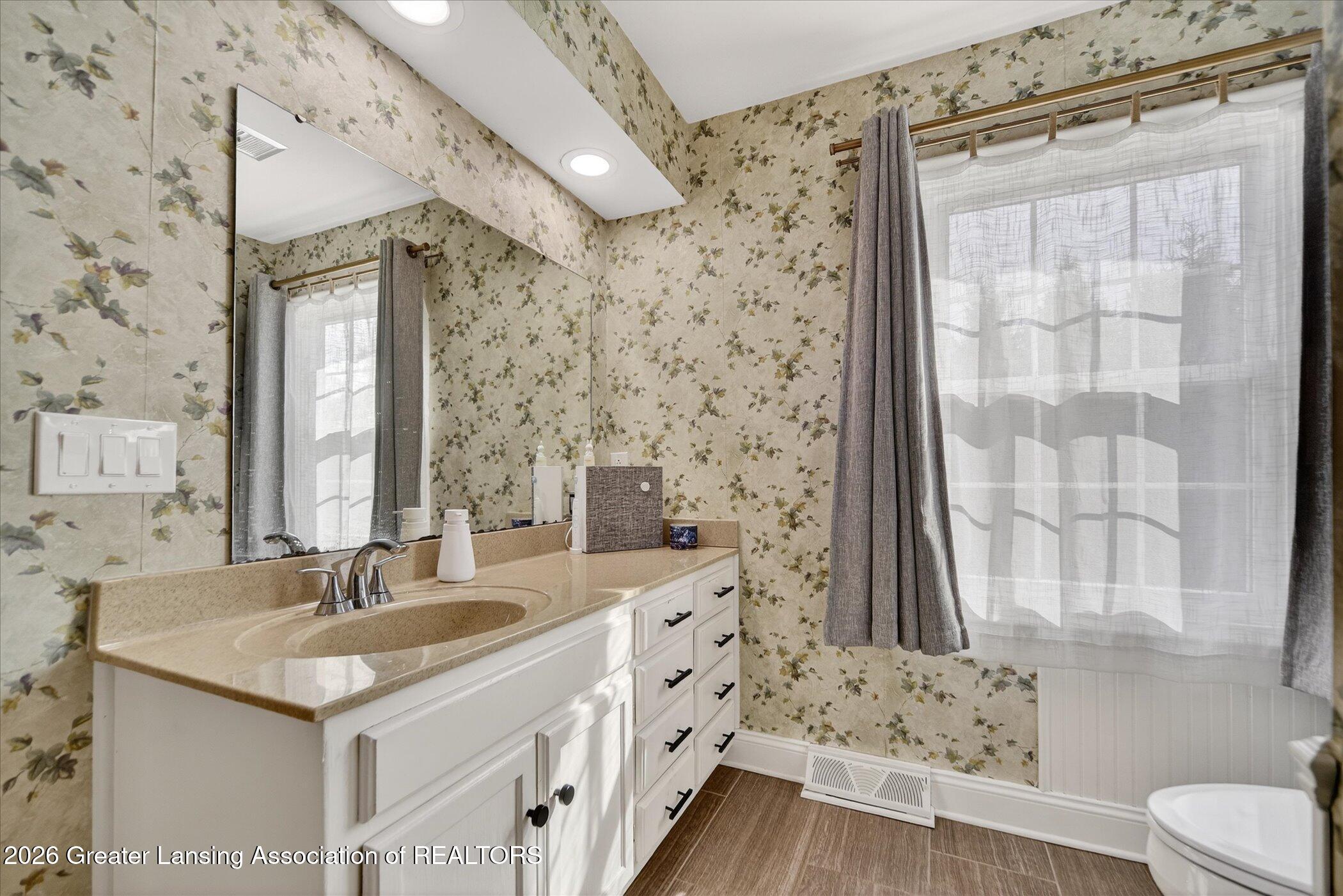 2098 Butternut Drive