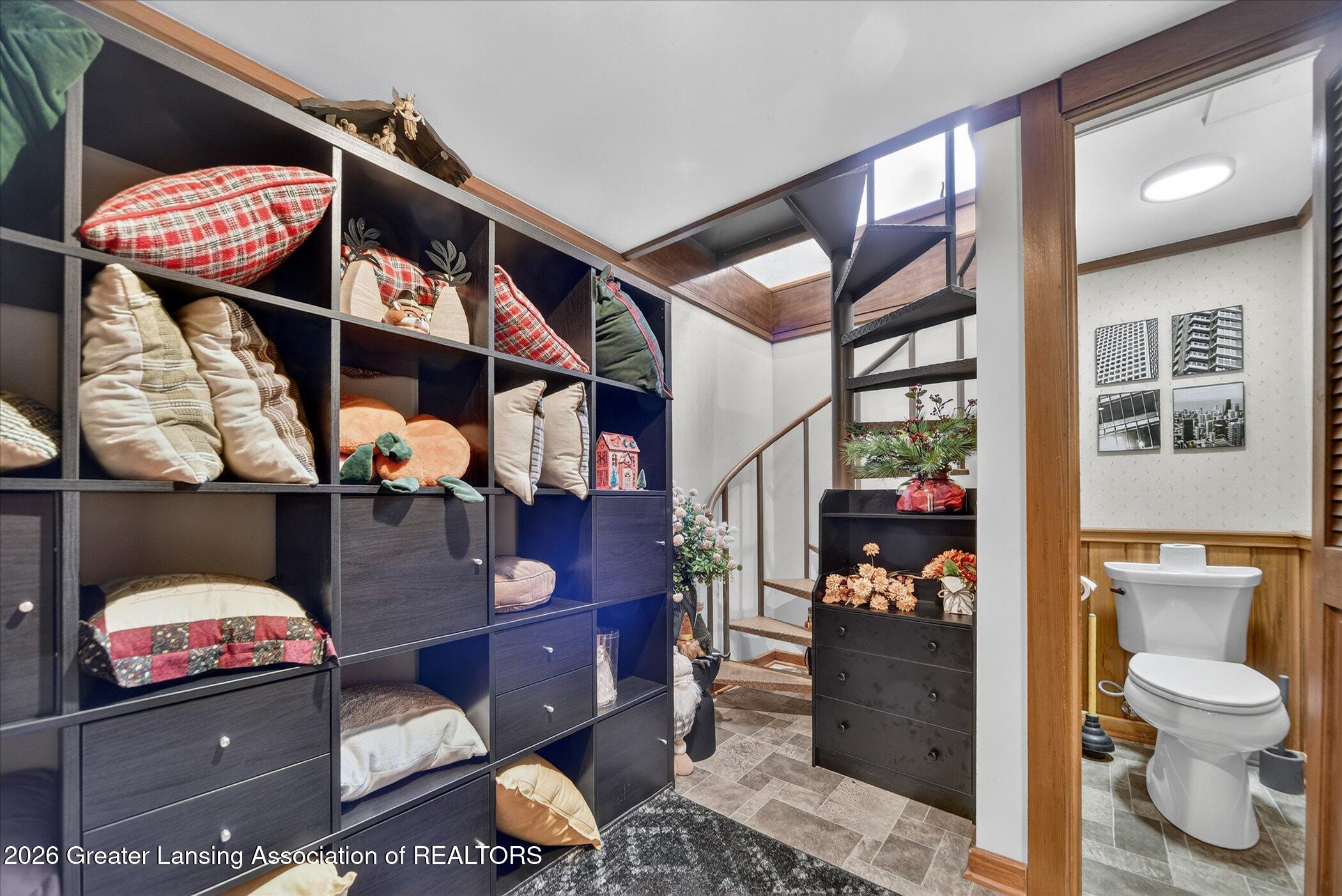 2098 Butternut Drive