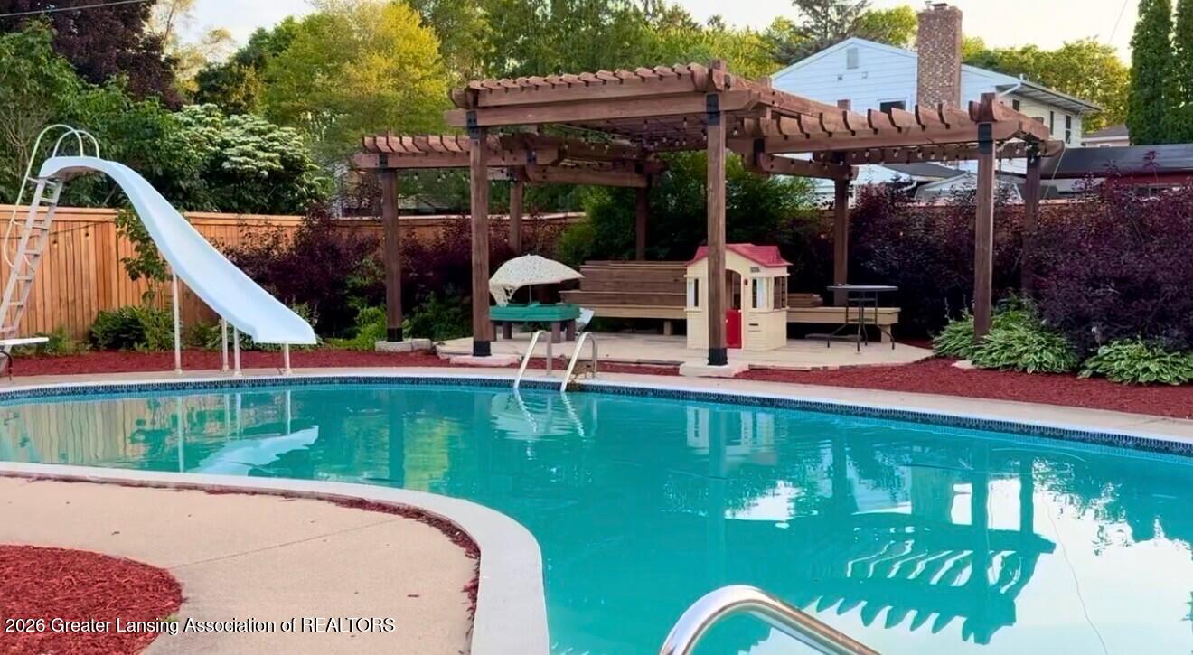 2098 Butternut Drive