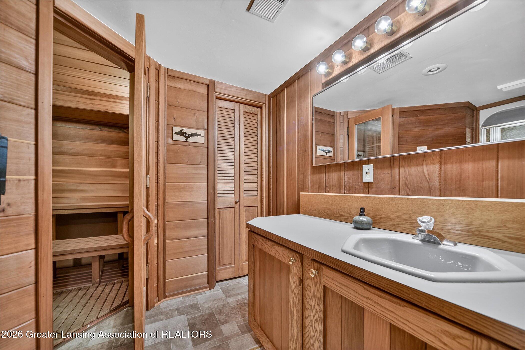 2098 Butternut Drive