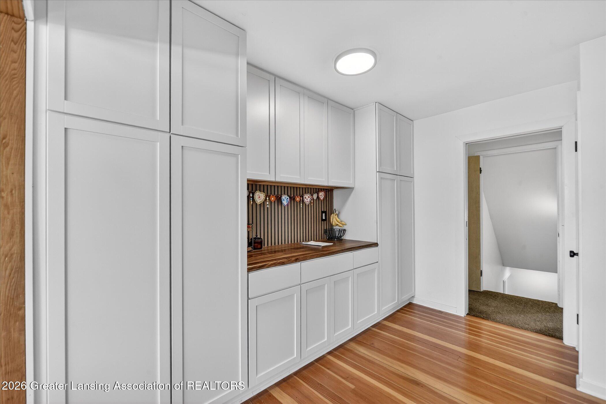 2098 Butternut Drive